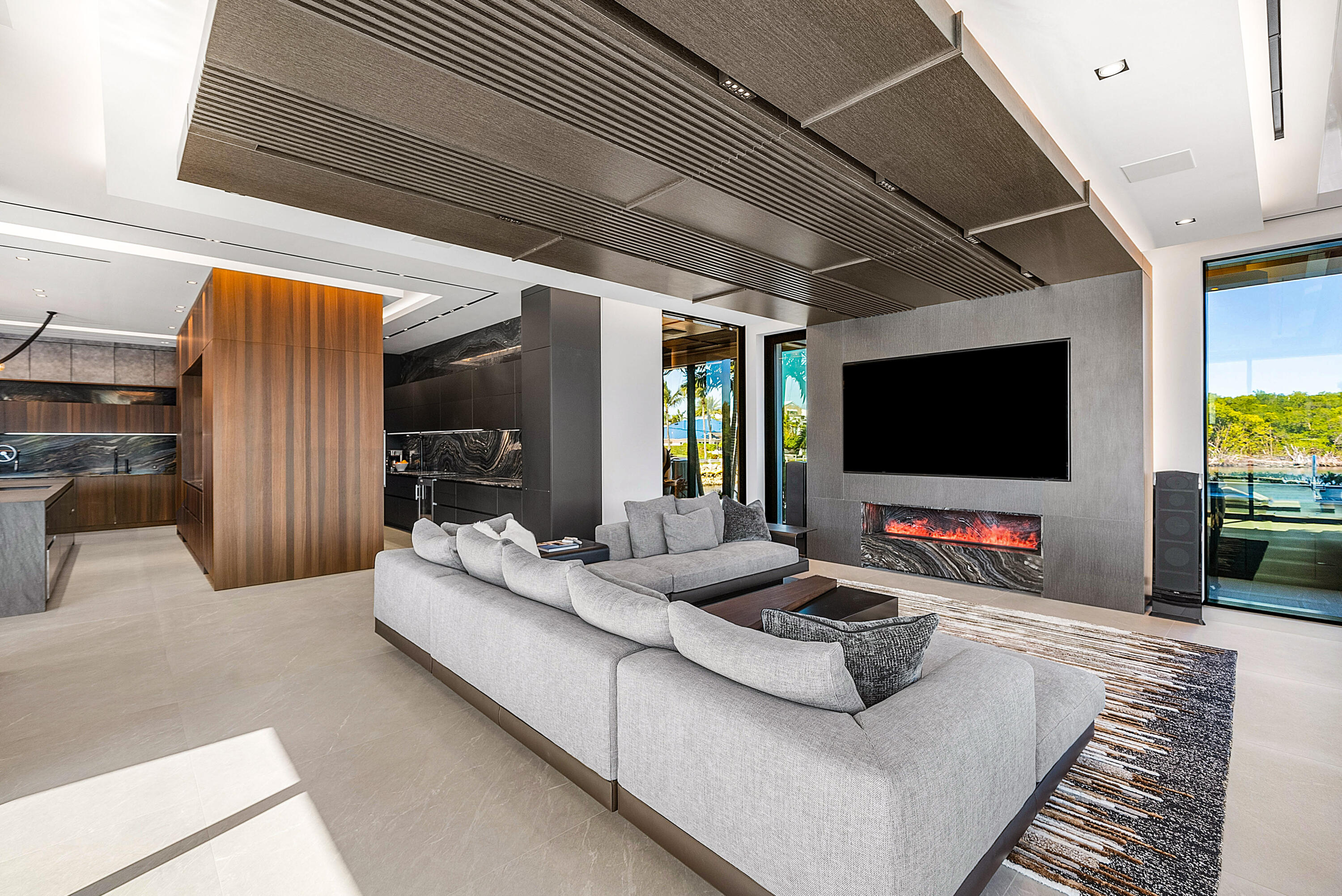 2934 NE 8th Boca Raton, FL 33431