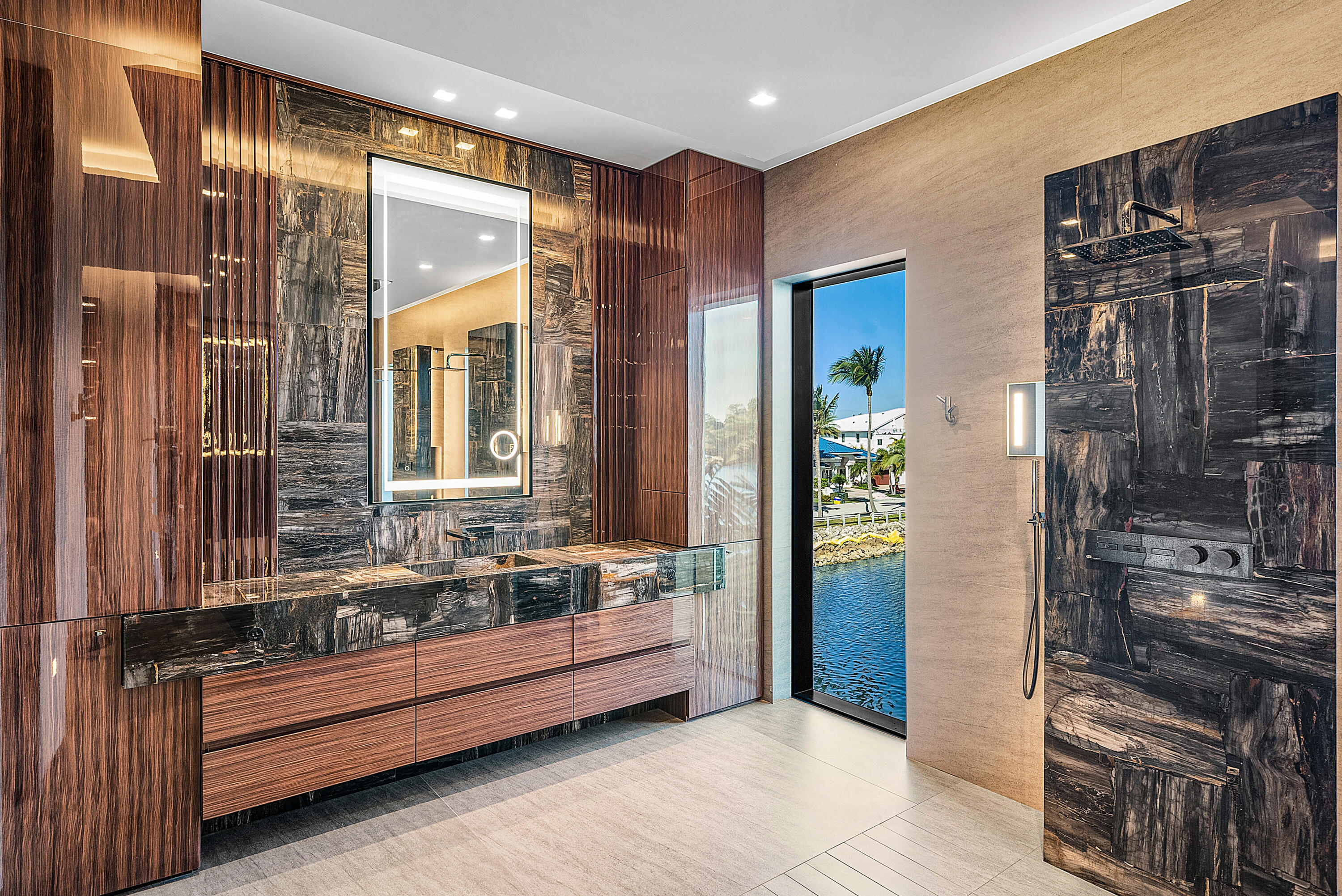 2934 NE 8th Boca Raton, FL 33431