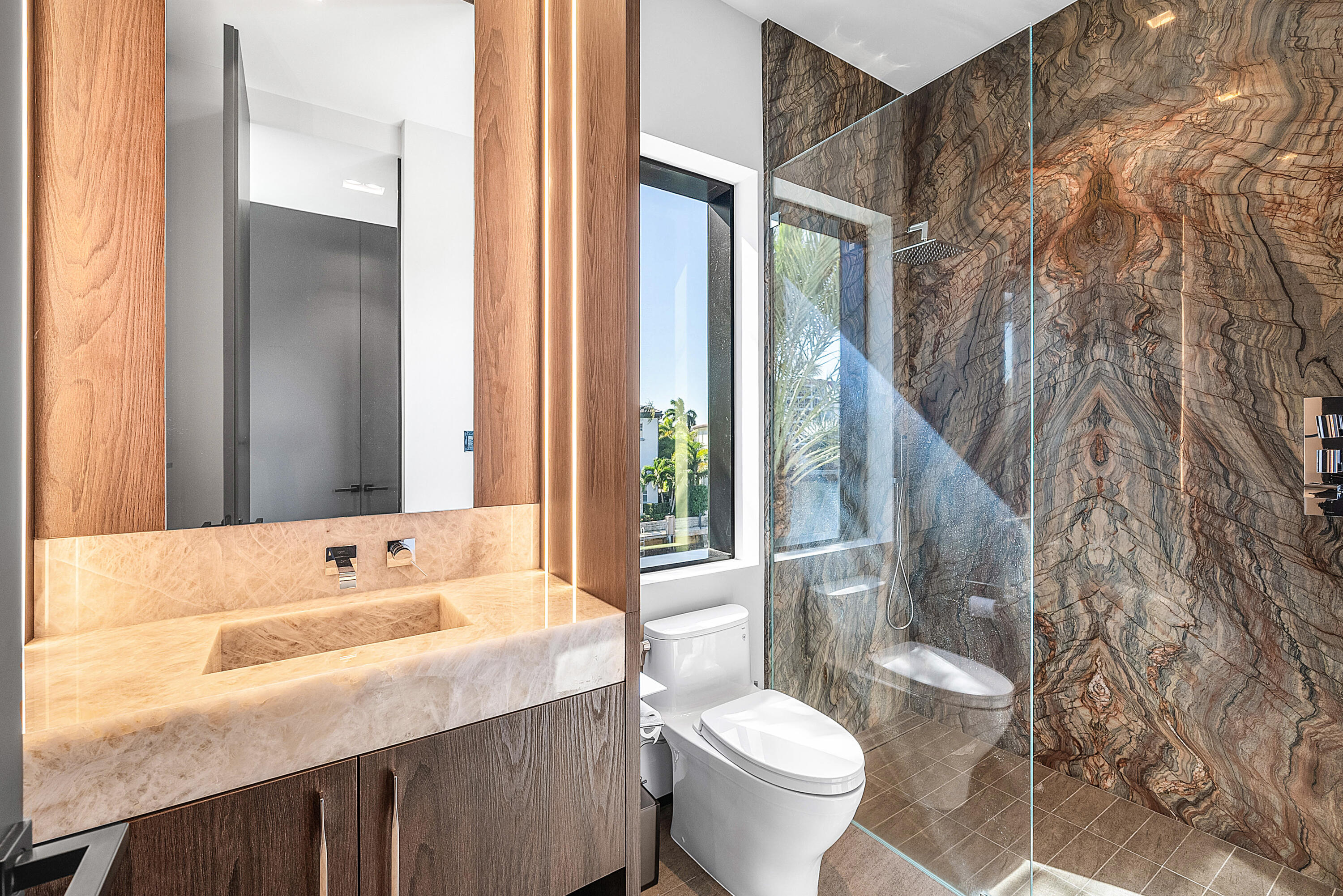 2934 NE 8th Boca Raton, FL 33431