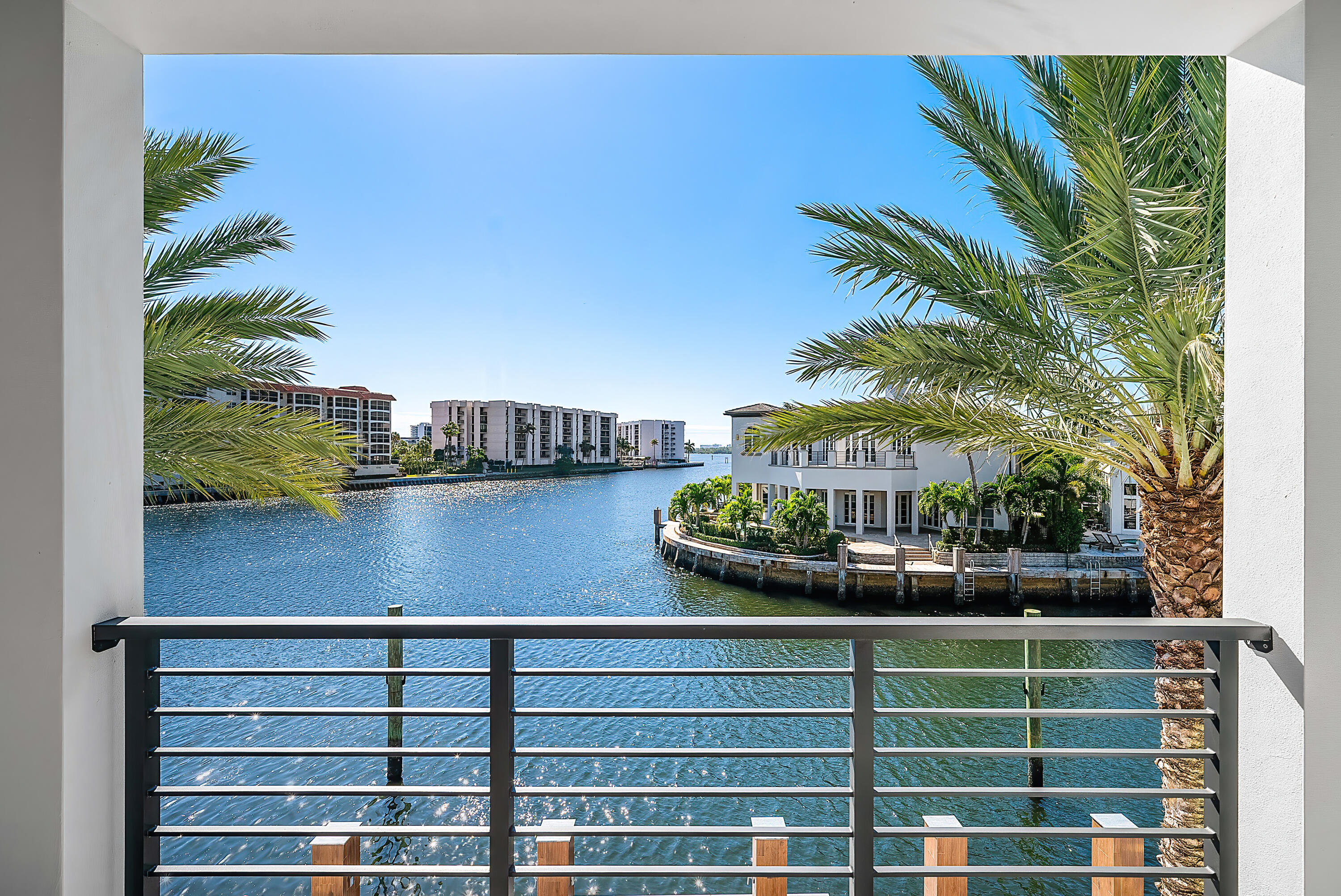 2934 NE 8th Boca Raton, FL 33431