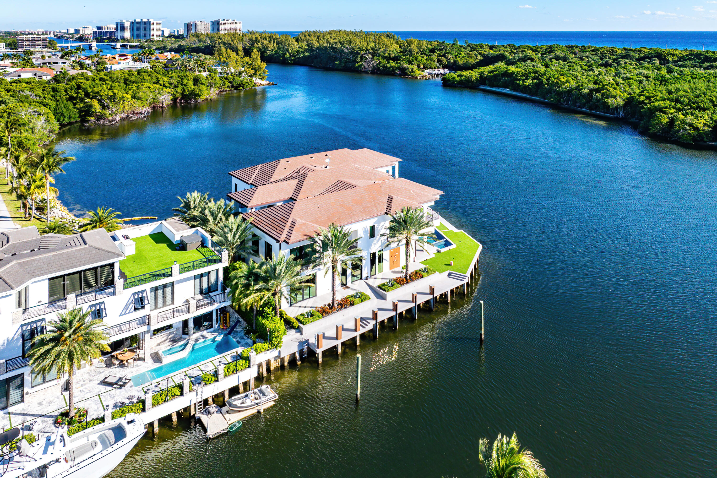 2934 NE 8th Boca Raton, FL 33431