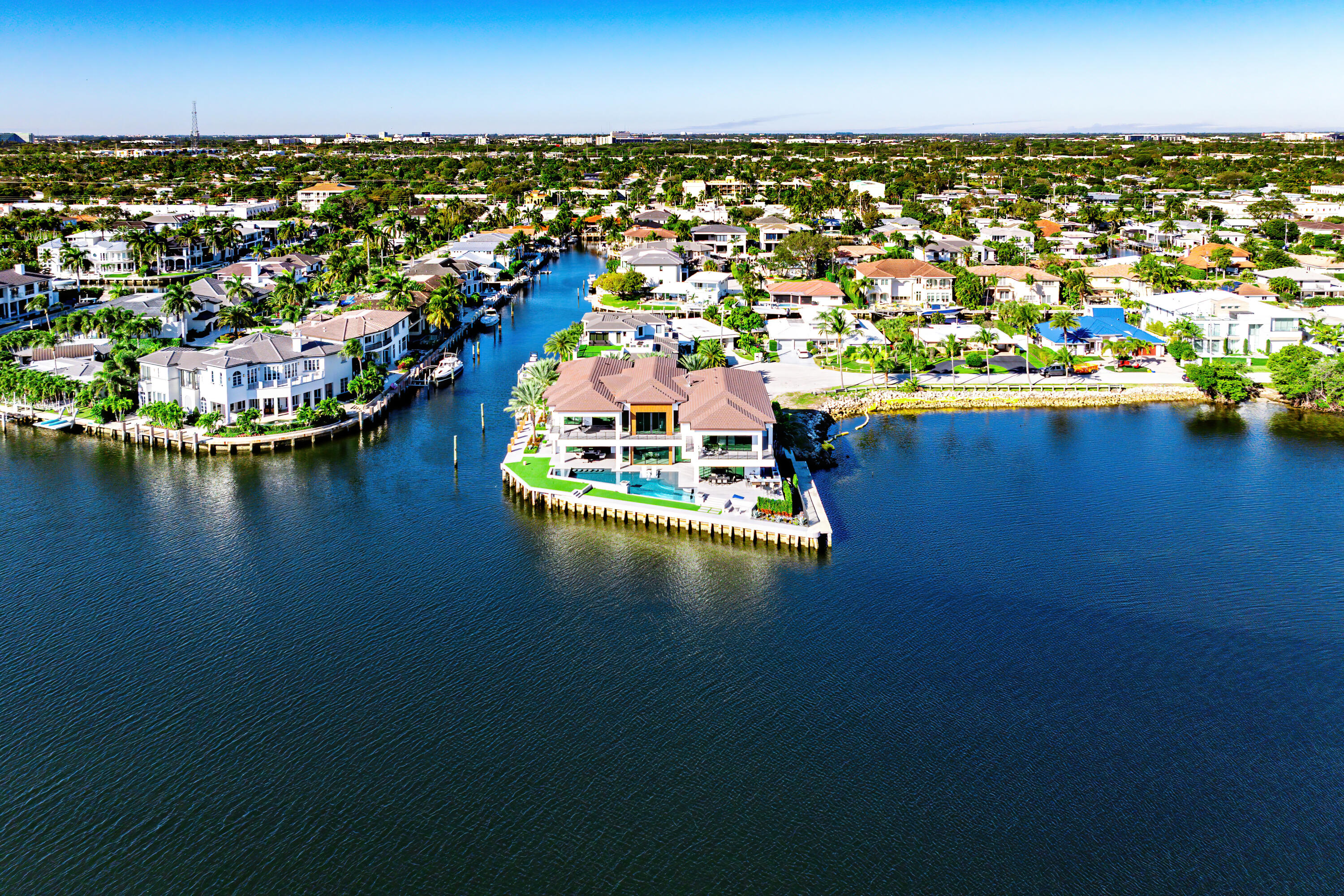 2934 NE 8th Boca Raton, FL 33431