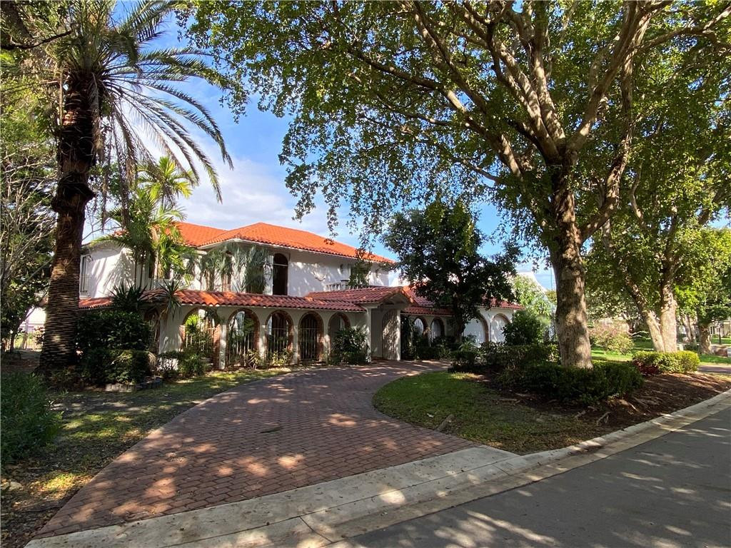71 Bay Colony