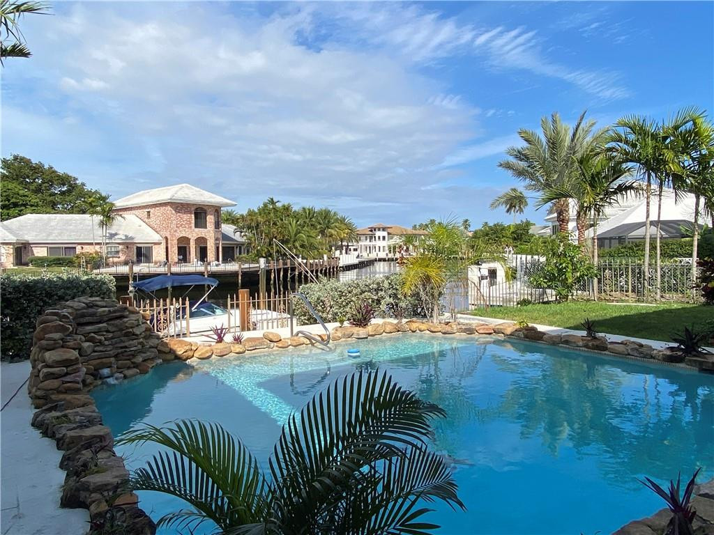 71 Bay Colony Fort Lauderdale, FL 33308