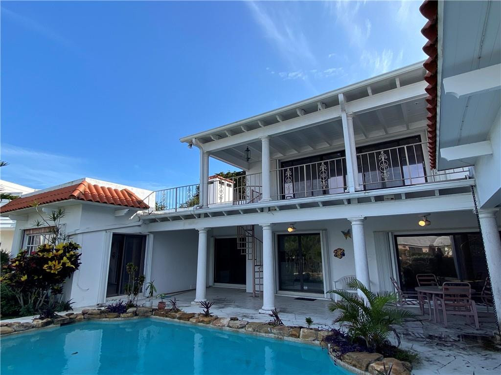 71 Bay Colony Fort Lauderdale, FL 33308