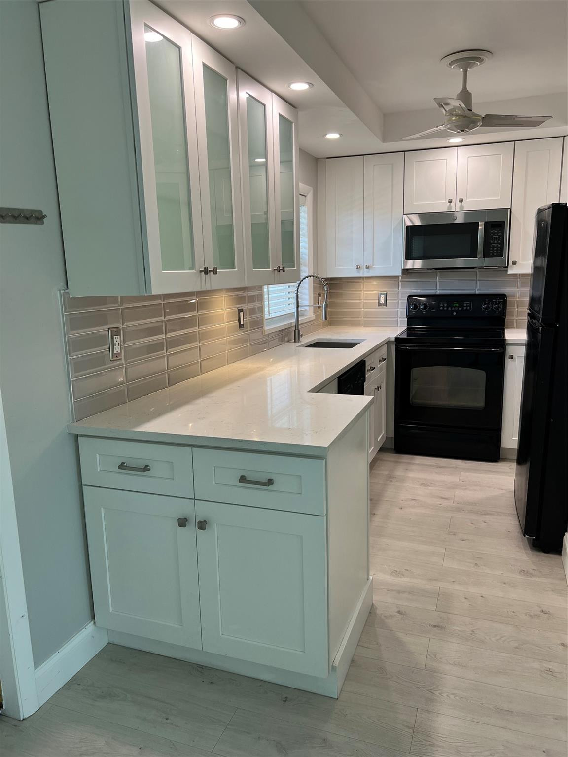 4143 N Ocean #308
