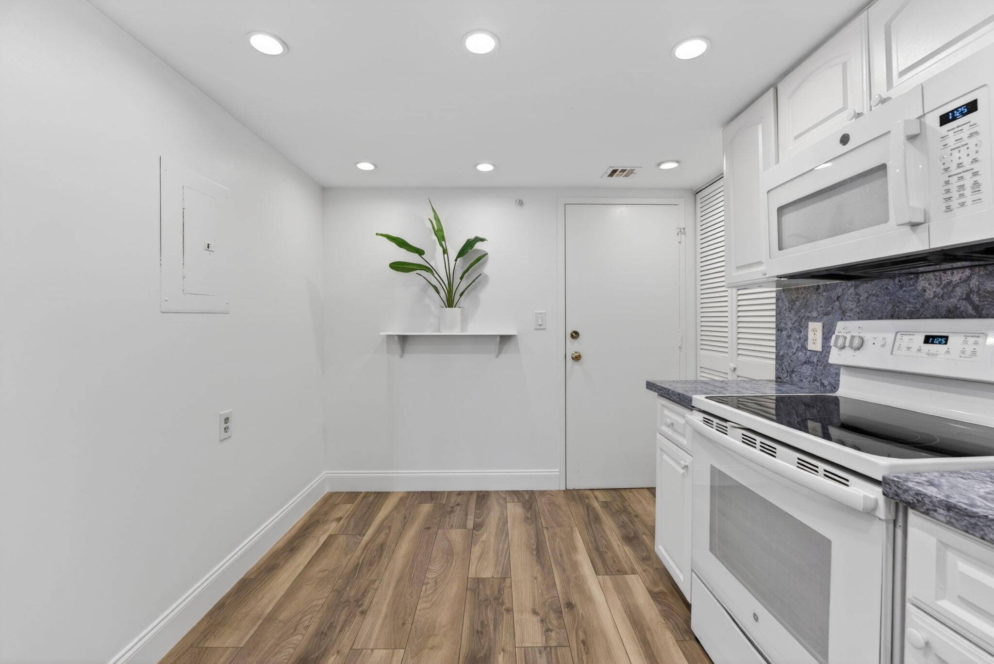 405 N Ocean #1816 Pompano Beach, FL 33062