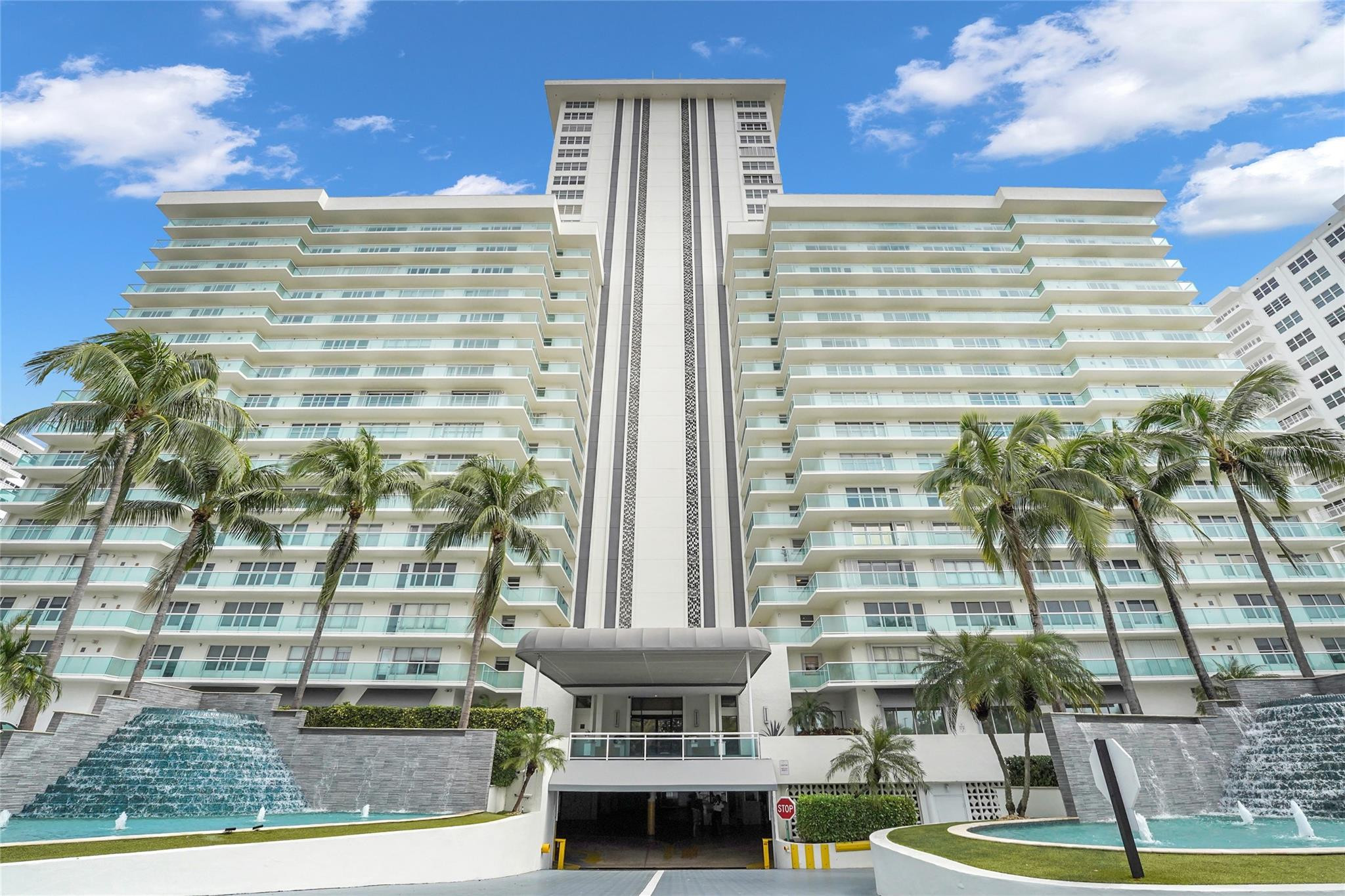 3900 Galt Ocean #511