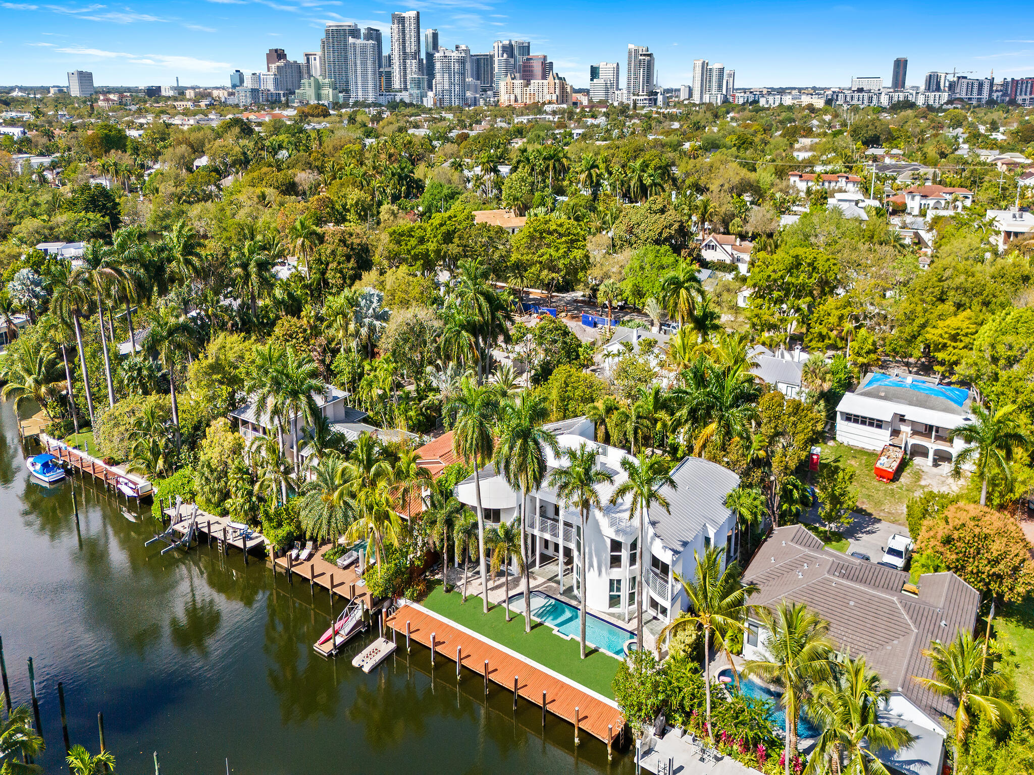 450 Victoria Fort Lauderdale, FL 33301