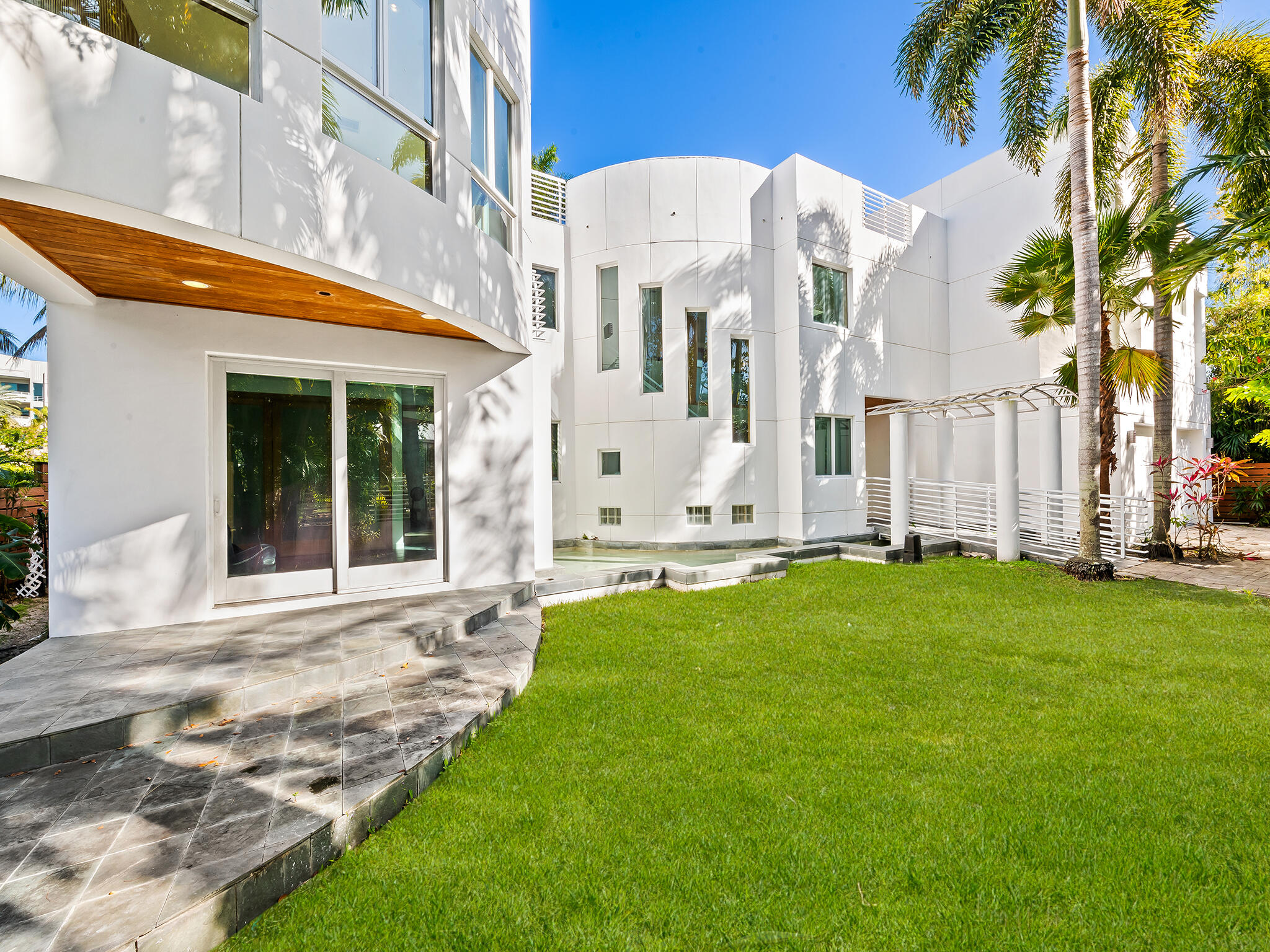 450 Victoria Fort Lauderdale, FL 33301
