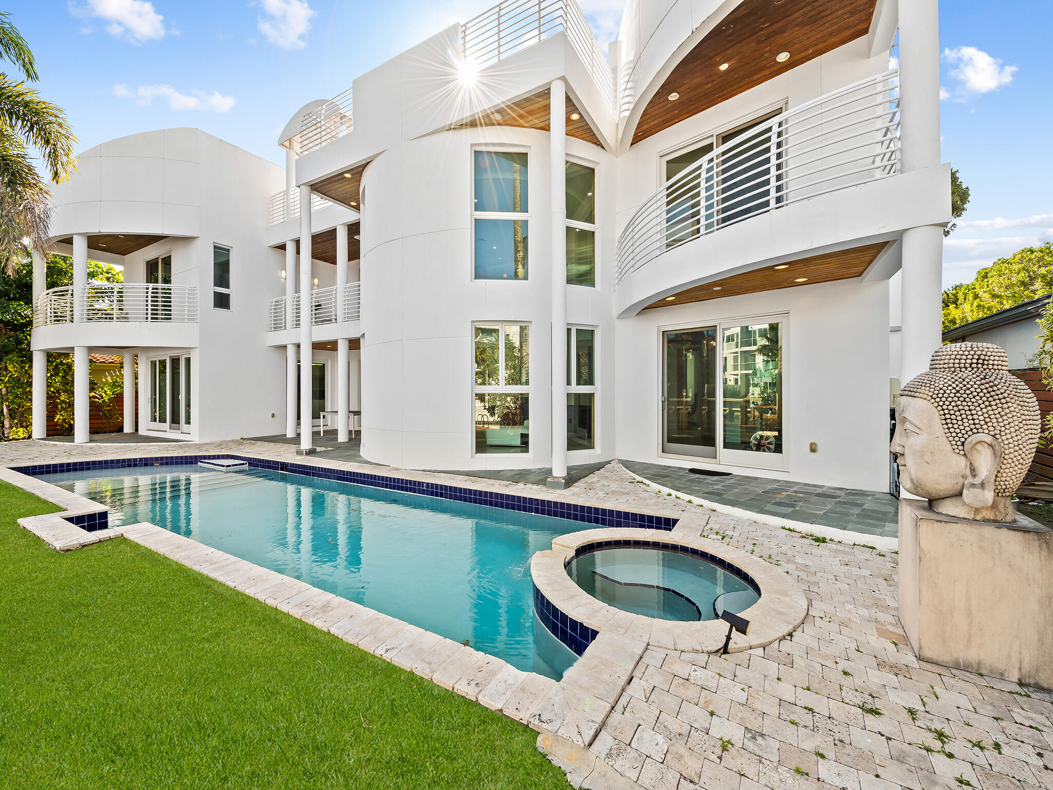 450 Victoria Fort Lauderdale, FL 33301