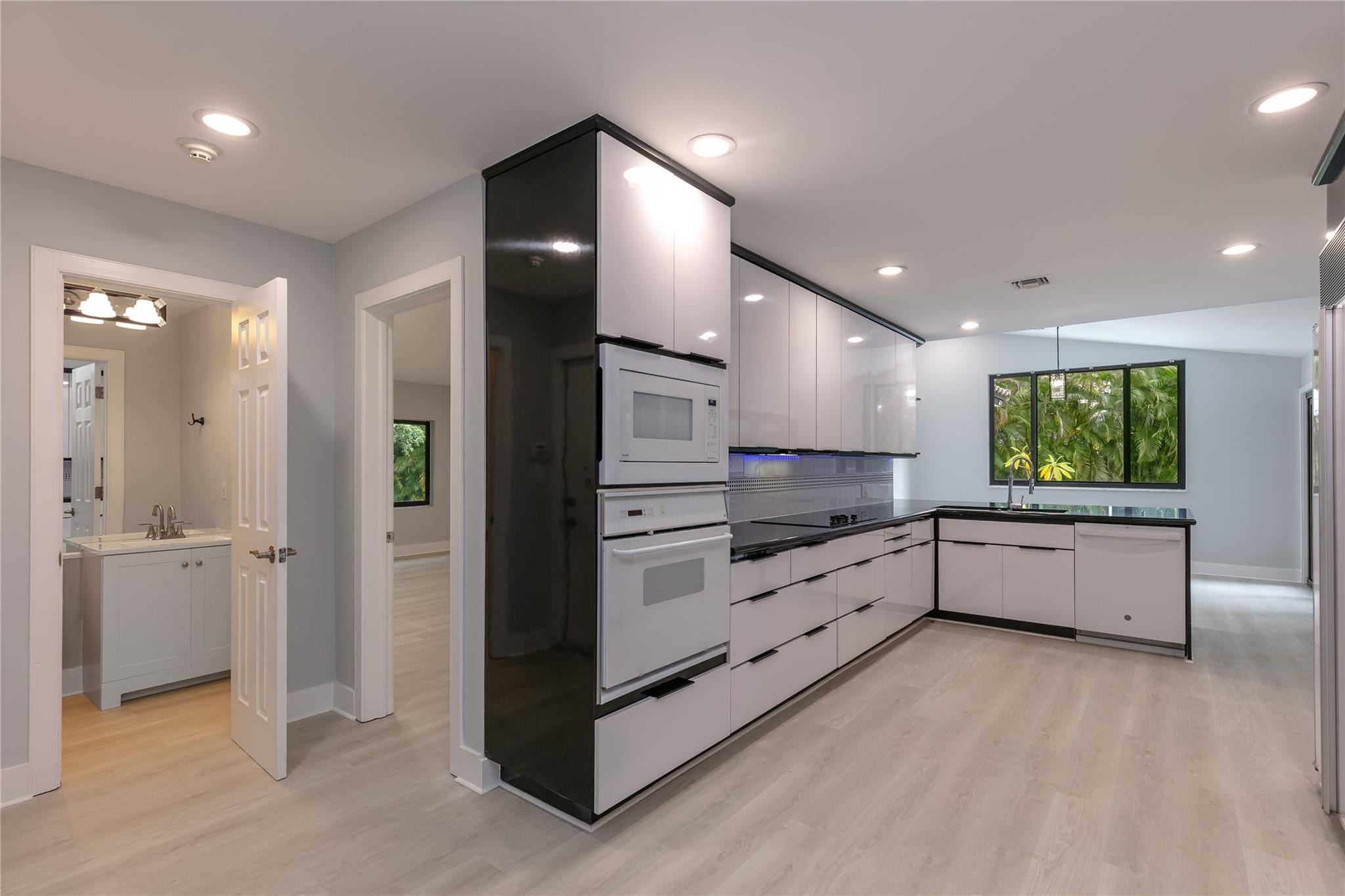 13401 SW 83rd Pinecrest, FL 33156