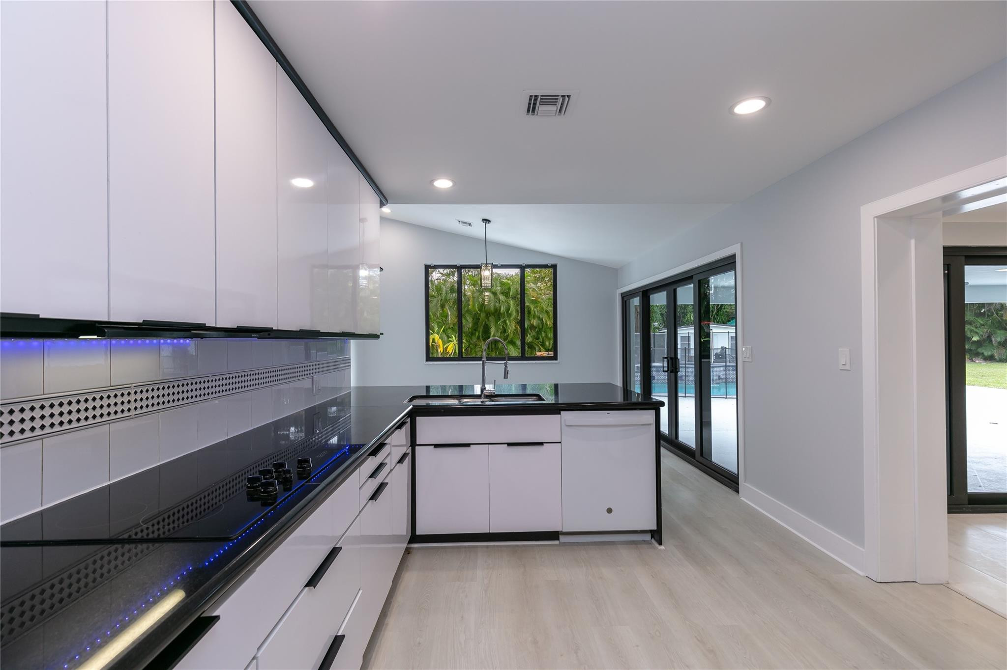 13401 SW 83rd Pinecrest, FL 33156