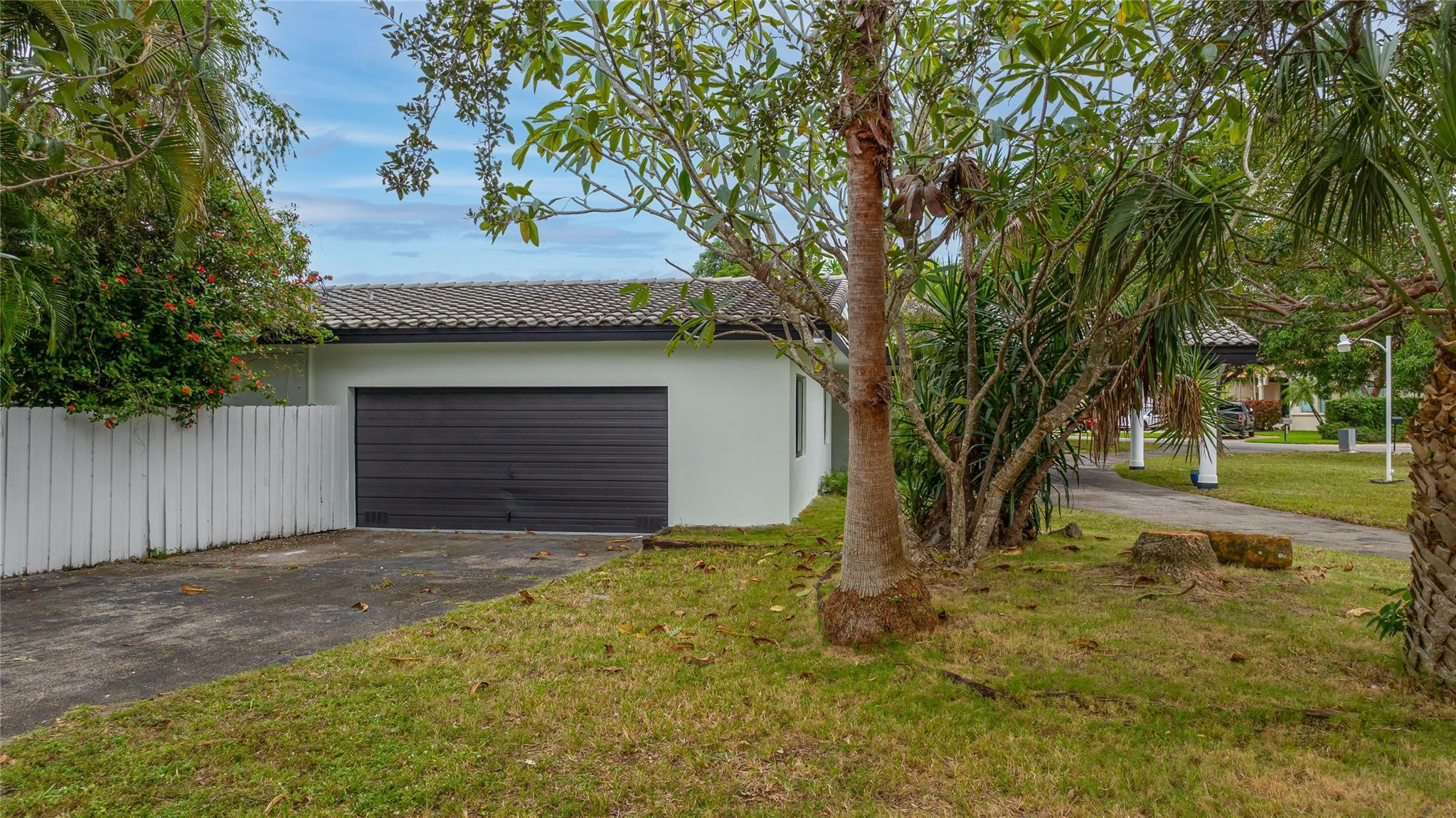 13401 SW 83rd Pinecrest, FL 33156