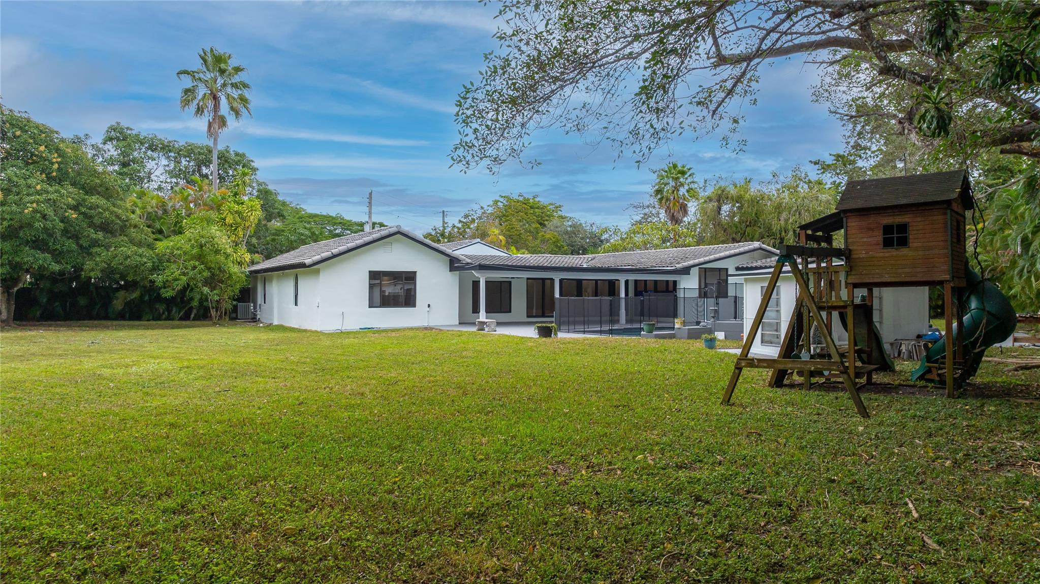 13401 SW 83rd Pinecrest, FL 33156