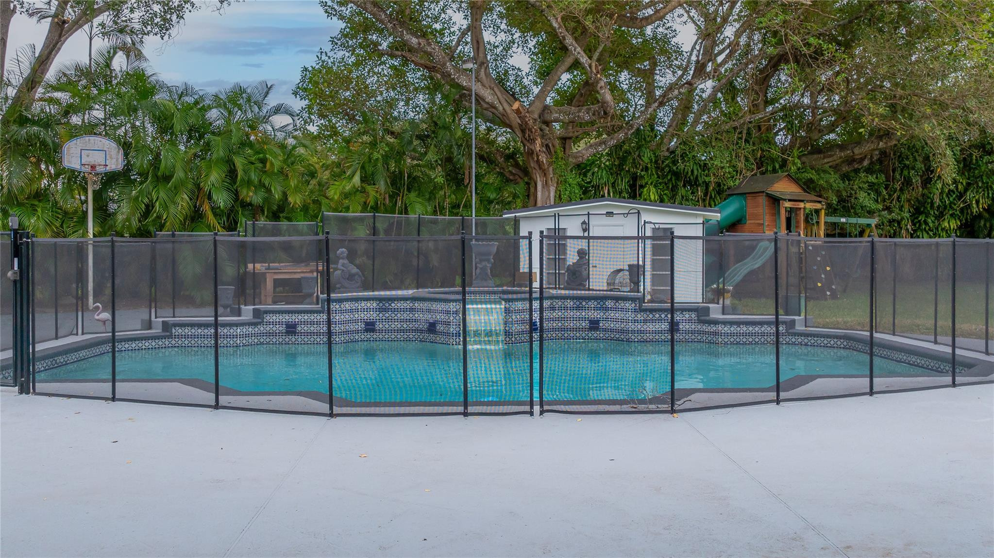 13401 SW 83rd Pinecrest, FL 33156