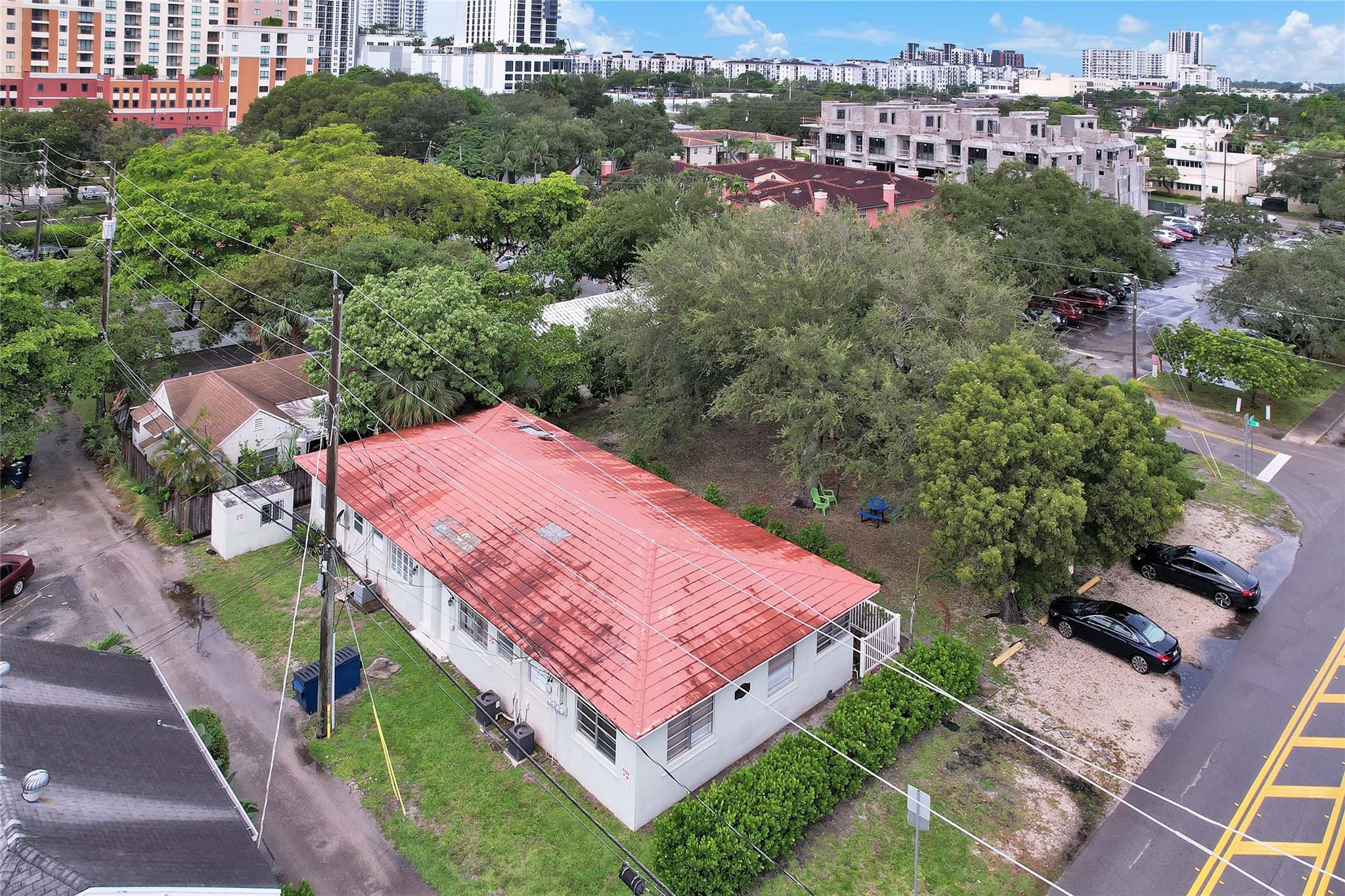 17 NE 9th Fort Lauderdale, FL 33301