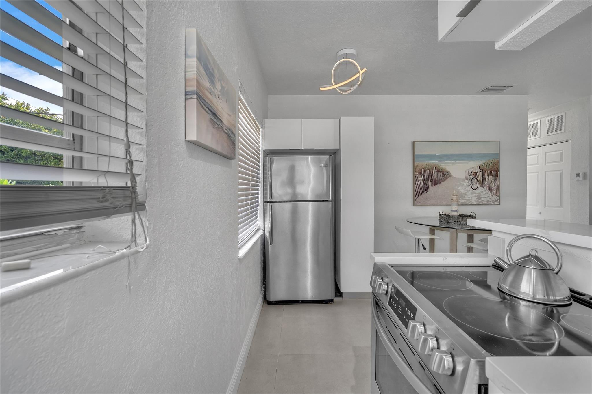 17 NE 9th Fort Lauderdale, FL 33301