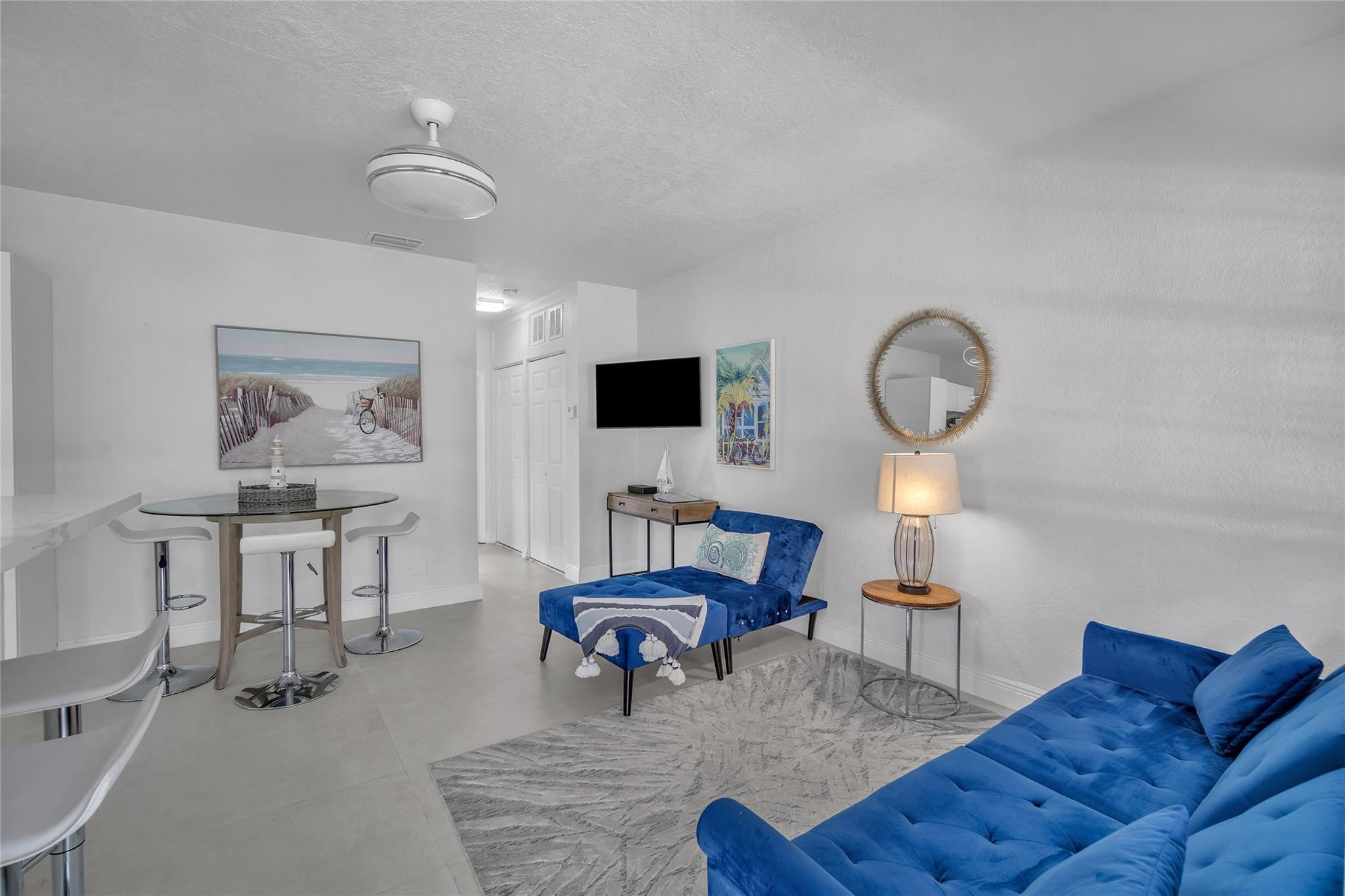 17 NE 9th Fort Lauderdale, FL 33301
