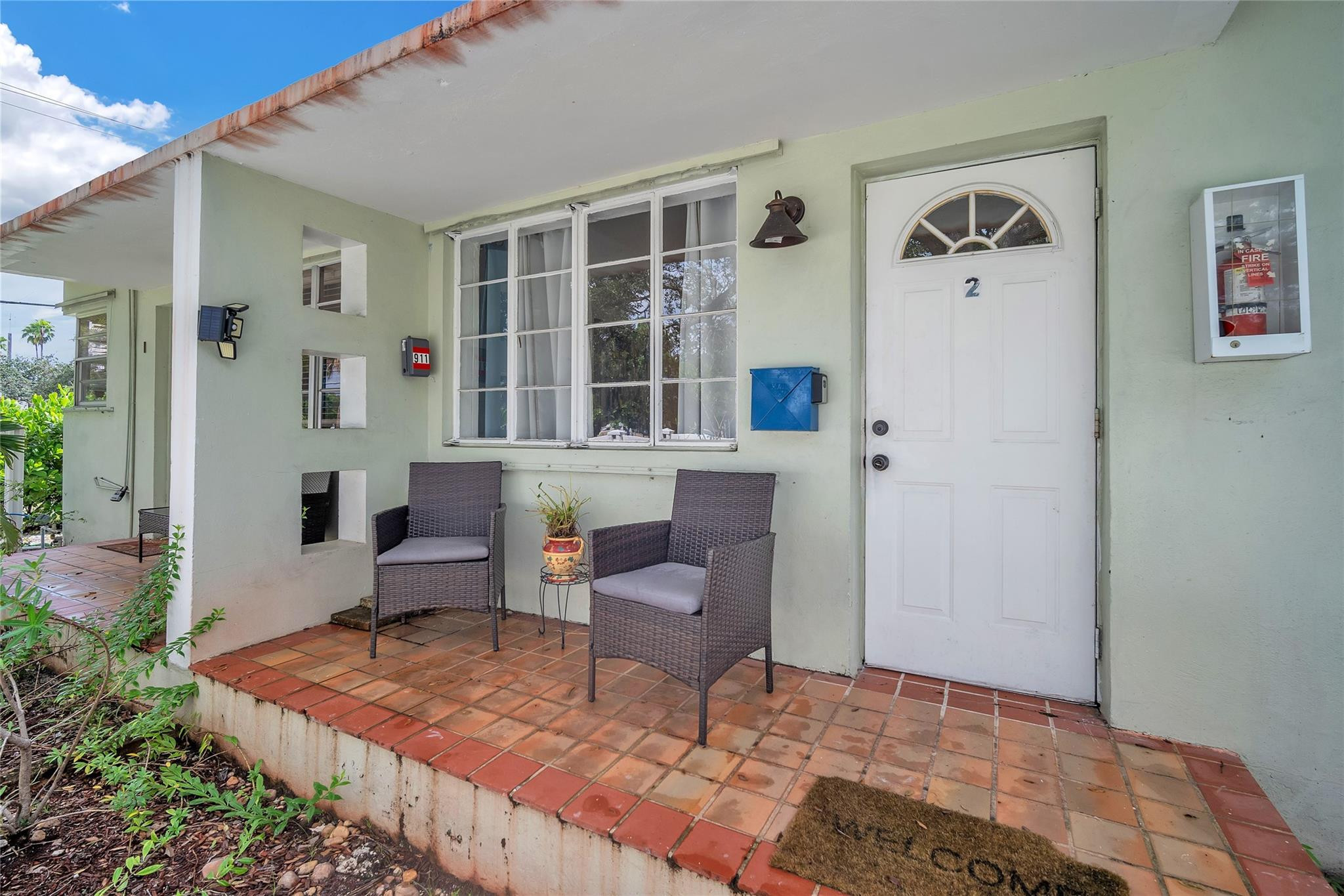 17 NE 9th Fort Lauderdale, FL 33301