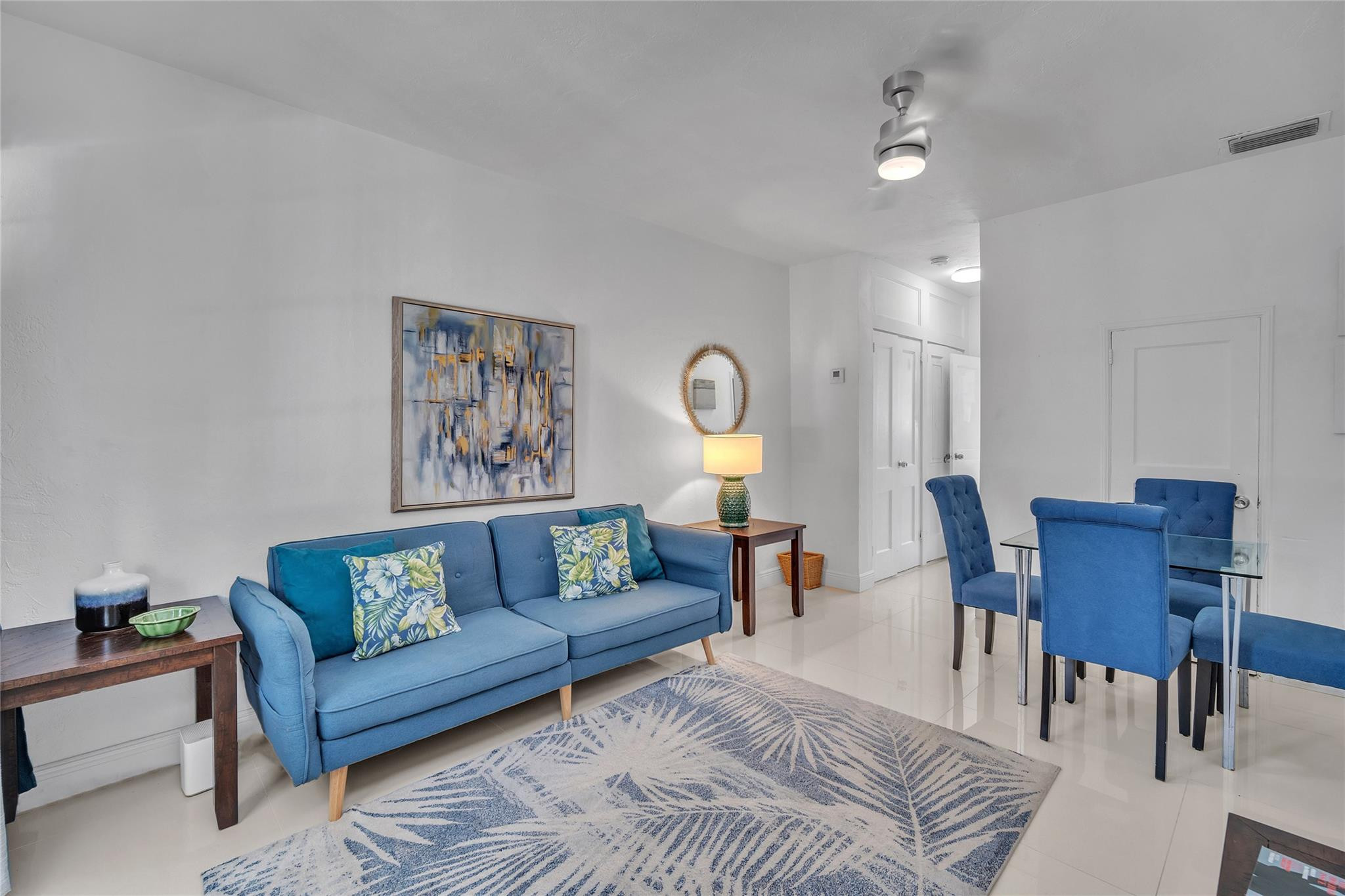 17 NE 9th Fort Lauderdale, FL 33301