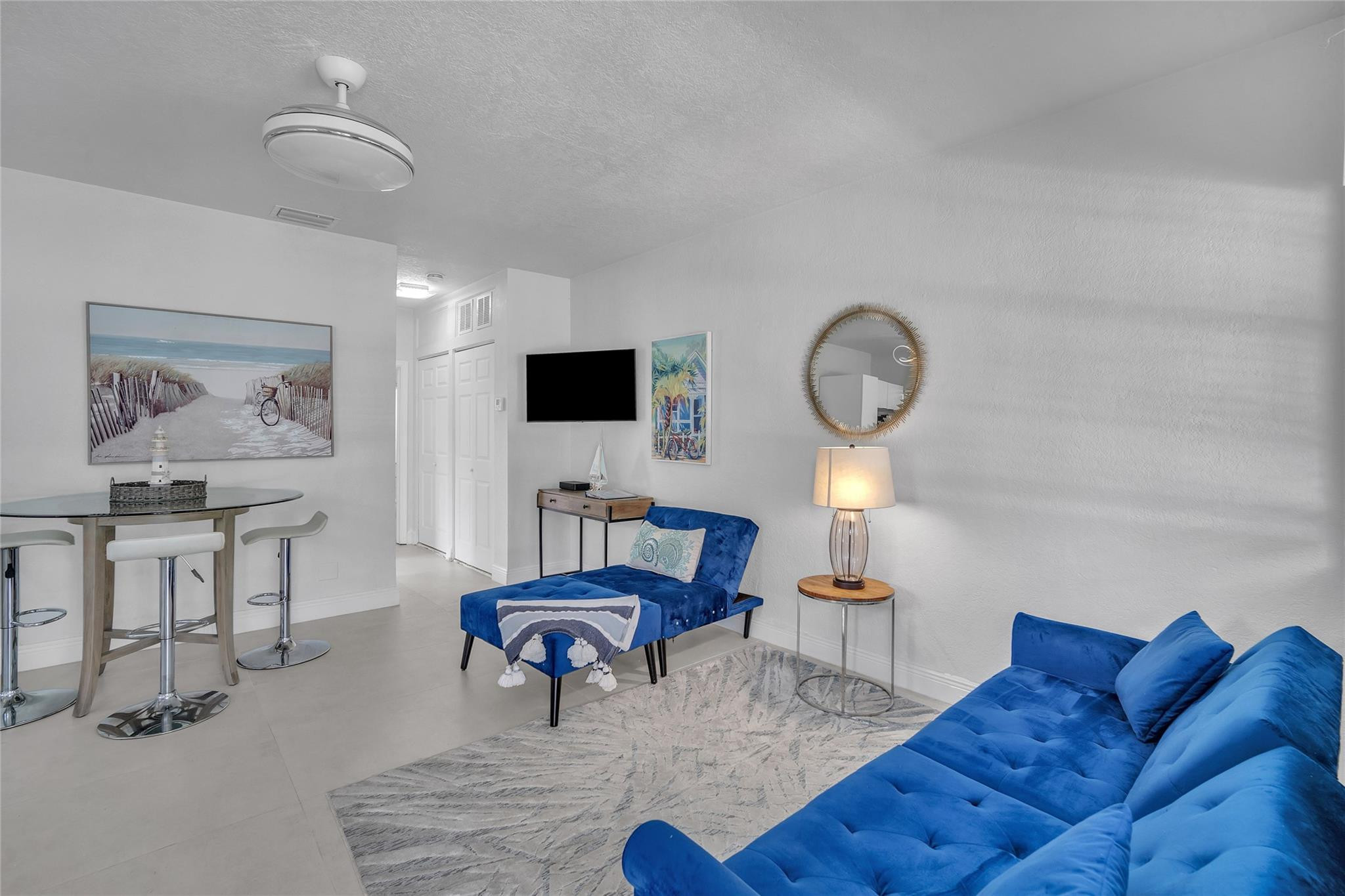 17 NE 9th Fort Lauderdale, FL 33301