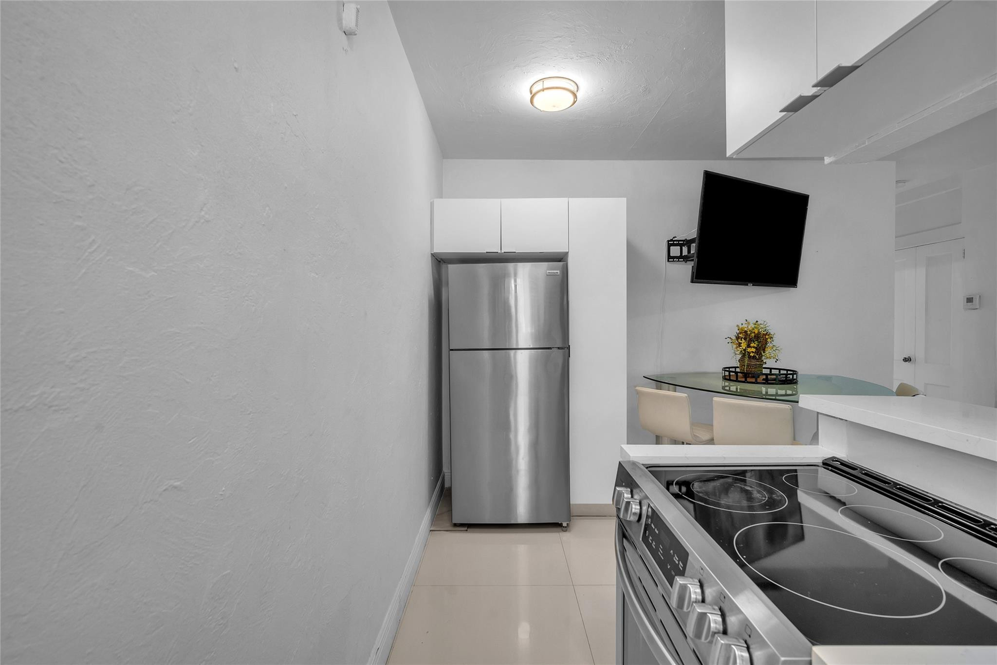 17 NE 9th Fort Lauderdale, FL 33301