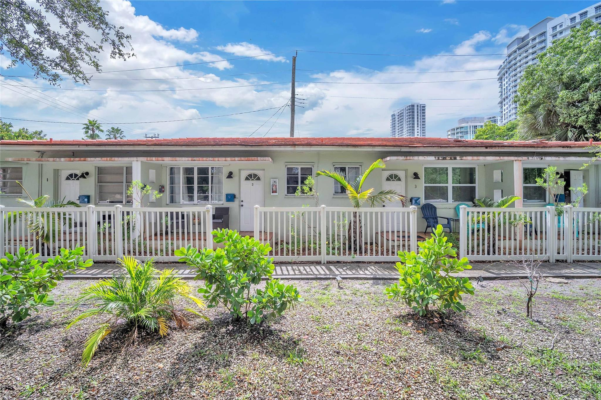 17 NE 9th Fort Lauderdale, FL 33301