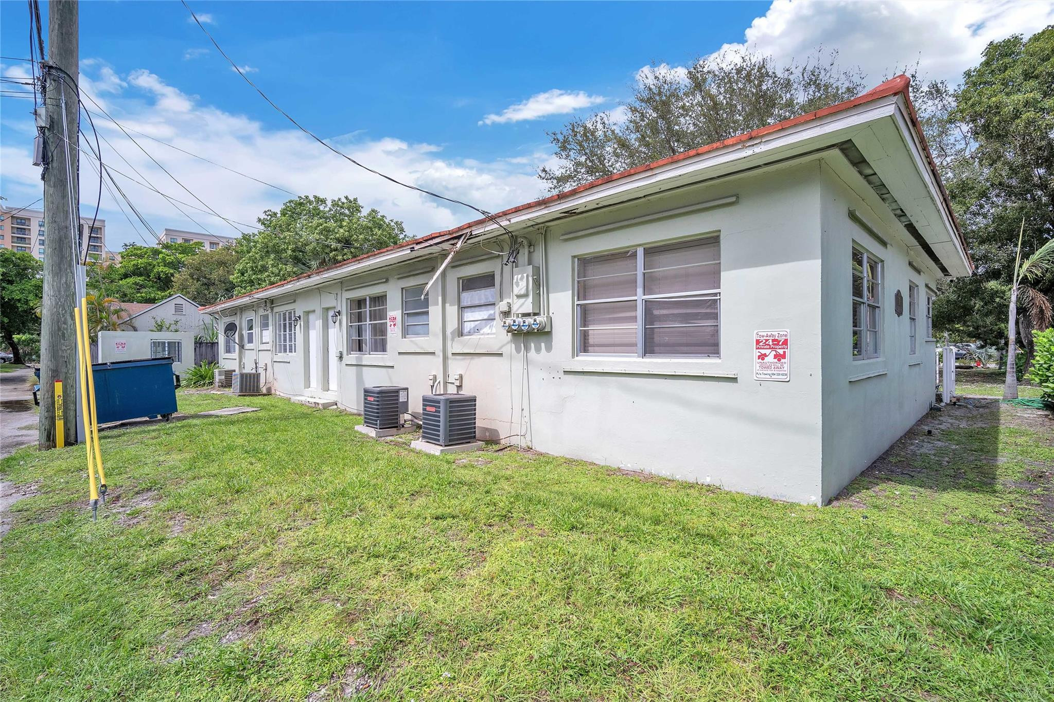 17 NE 9th Fort Lauderdale, FL 33301