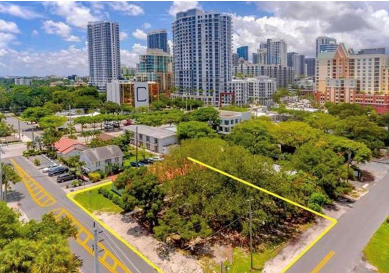 17 NE 9th Fort Lauderdale, FL 33301