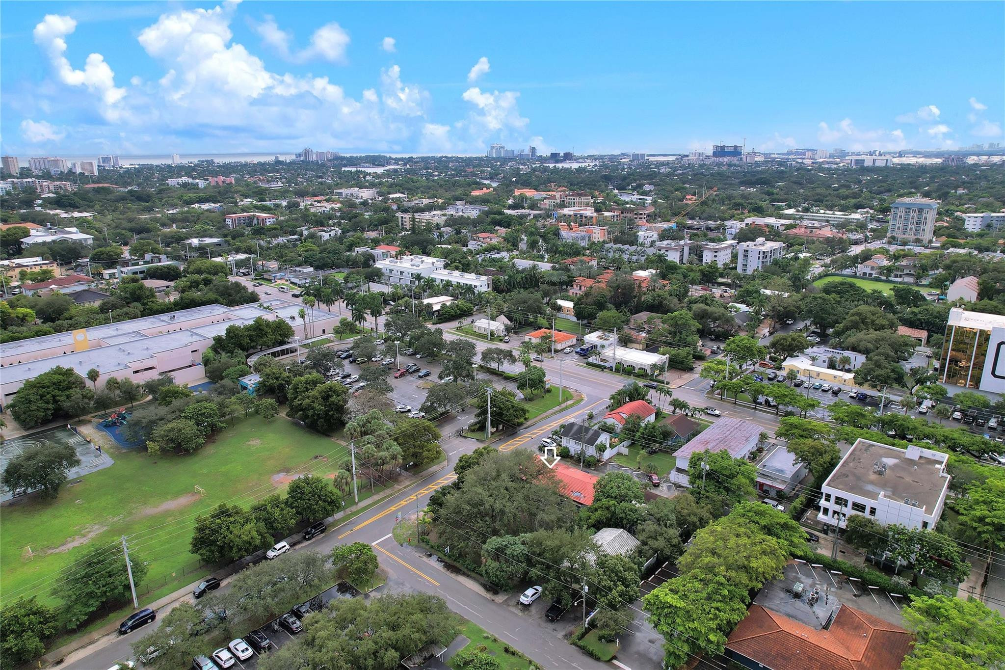 17 NE 9th Fort Lauderdale, FL 33301