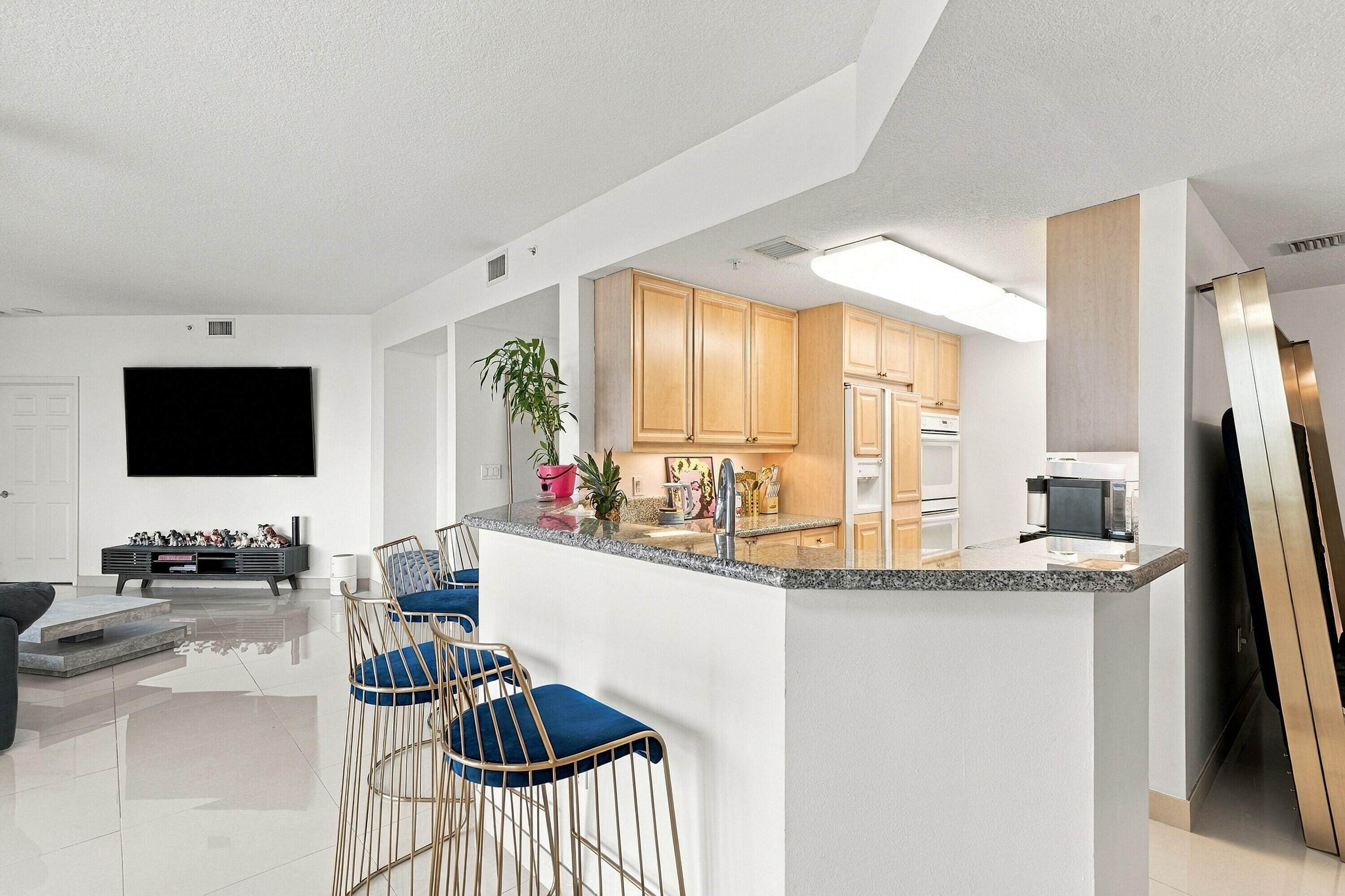 6001 N Ocean Dr #503 Hollywood, FL 33019