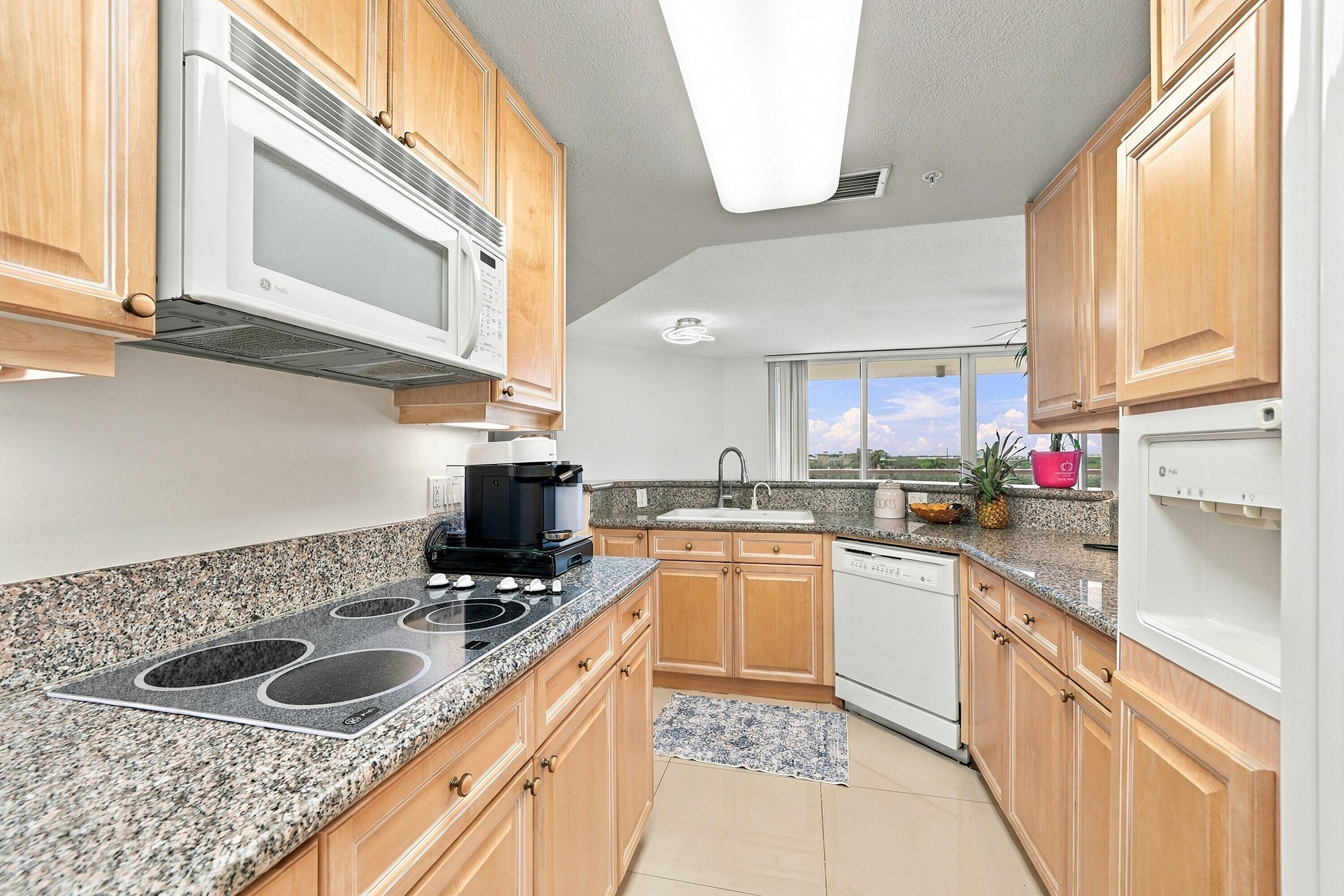 6001 N Ocean Dr #503 Hollywood, FL 33019