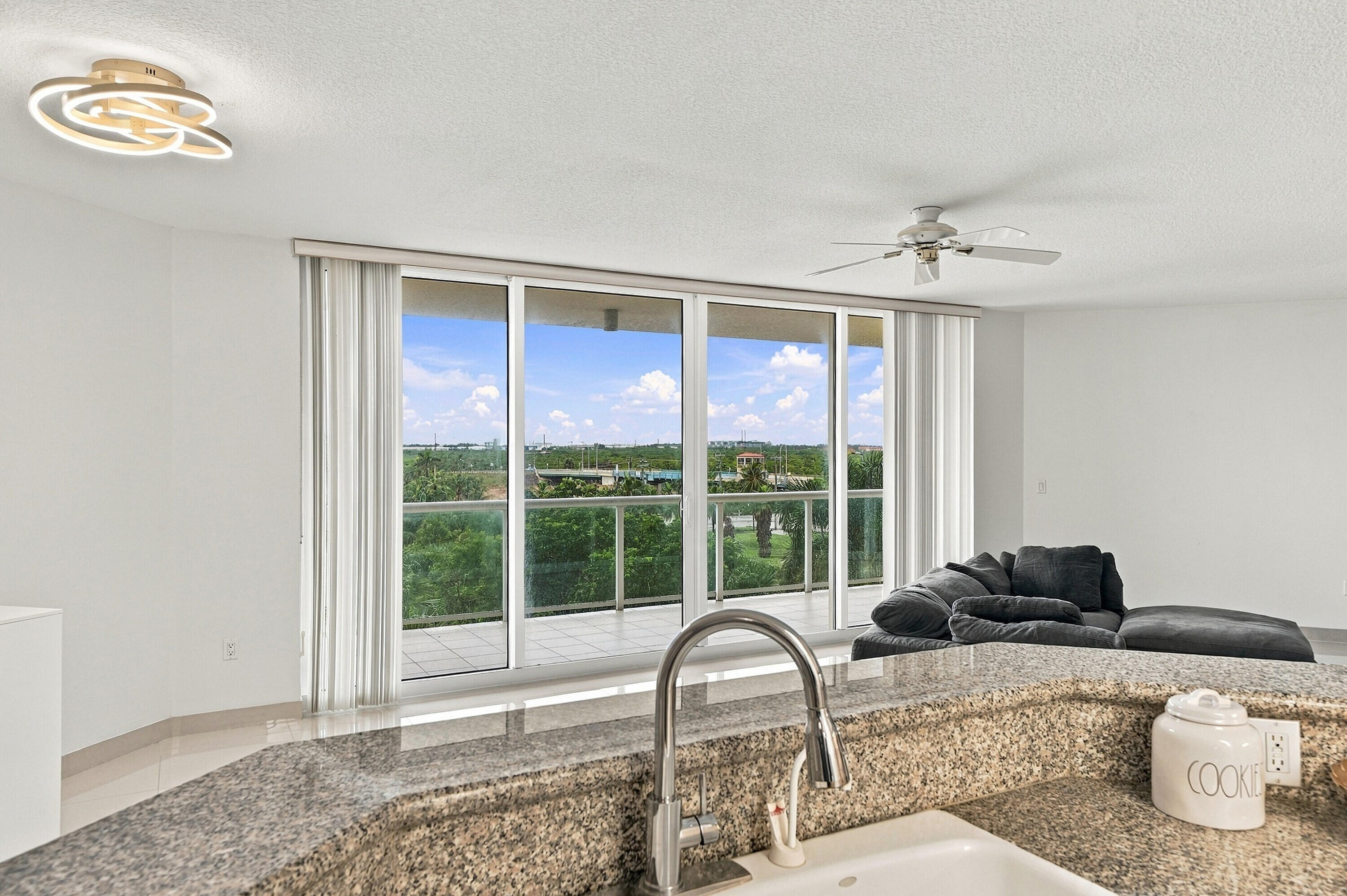 6001 N Ocean Dr #503 Hollywood, FL 33019