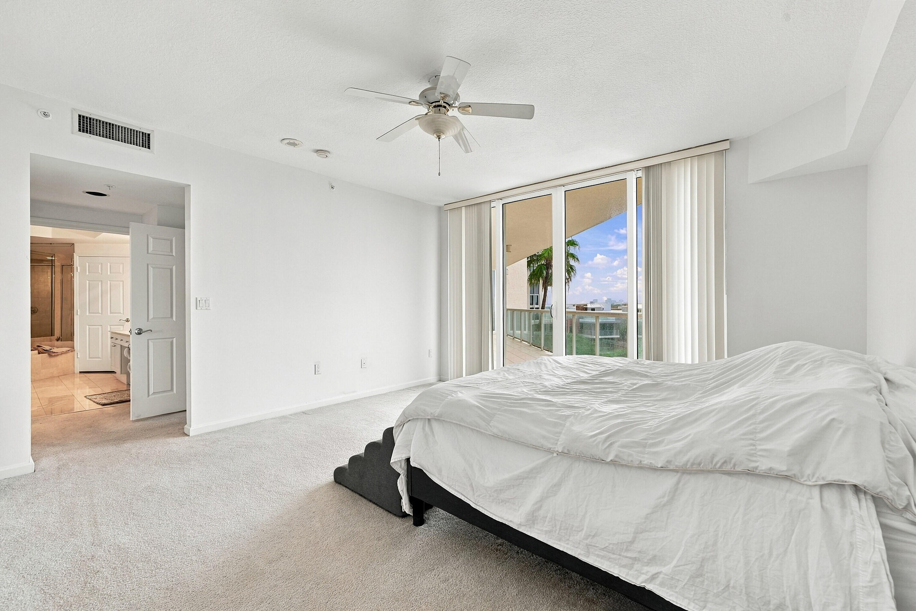 6001 N Ocean Dr #503 Hollywood, FL 33019