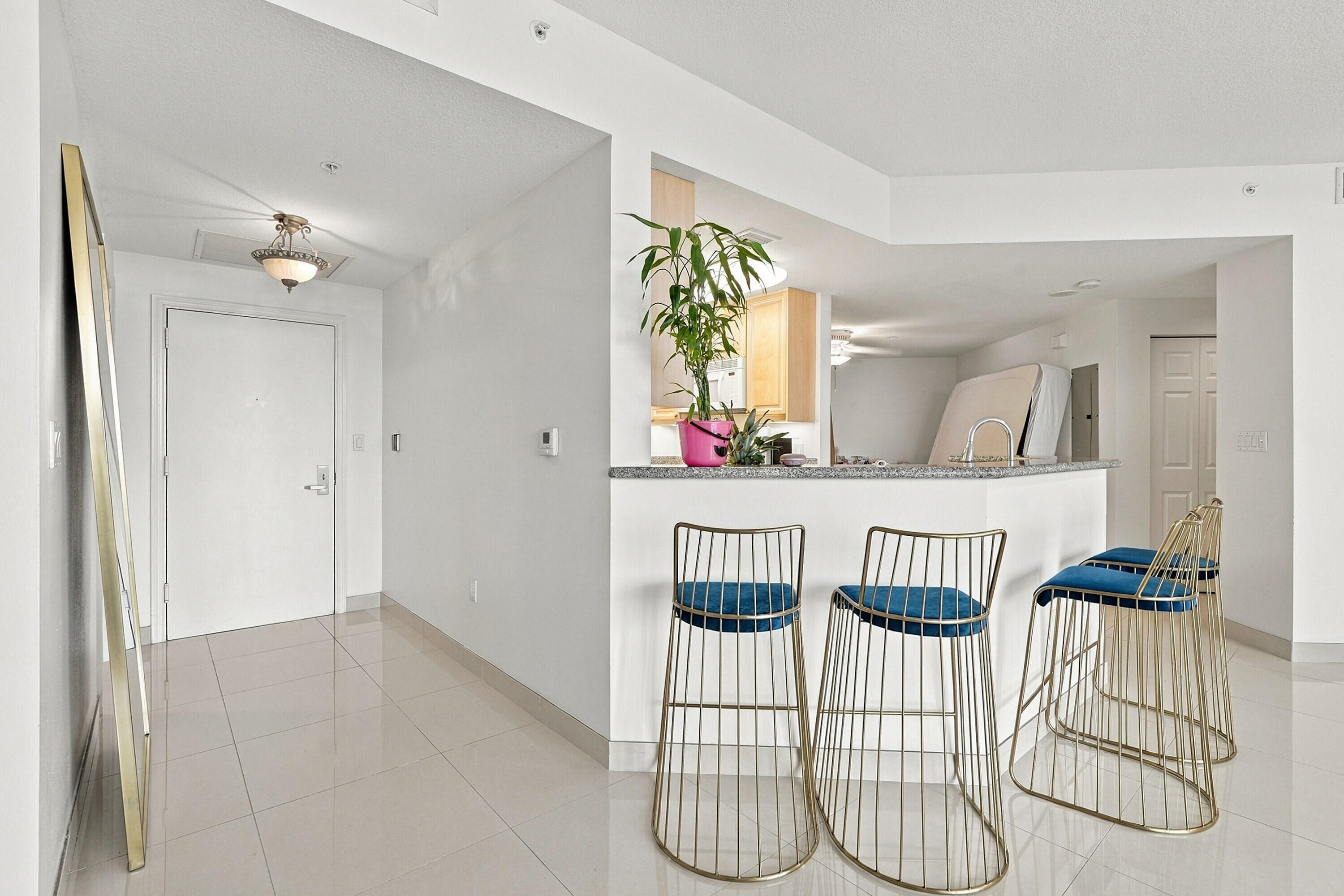 6001 N Ocean Dr #503 Hollywood, FL 33019