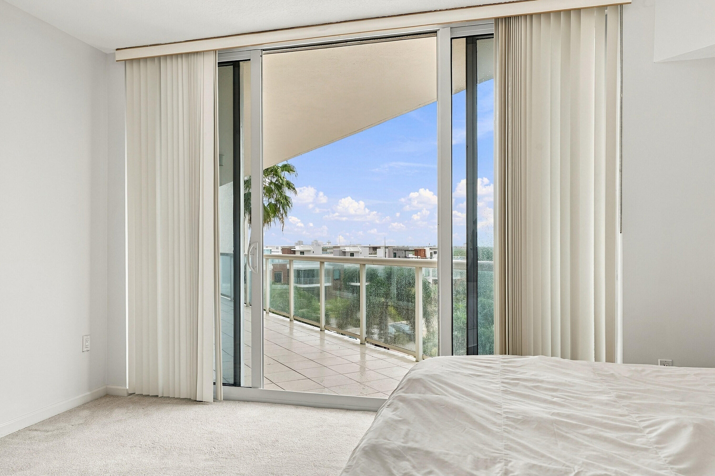 6001 N Ocean Dr #503 Hollywood, FL 33019