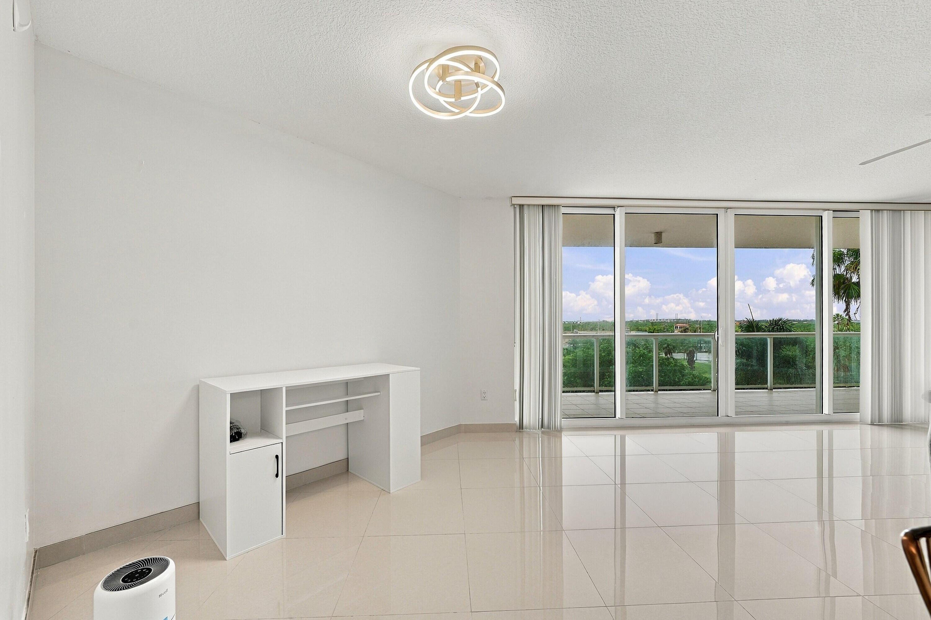 6001 N Ocean Dr #503 Hollywood, FL 33019
