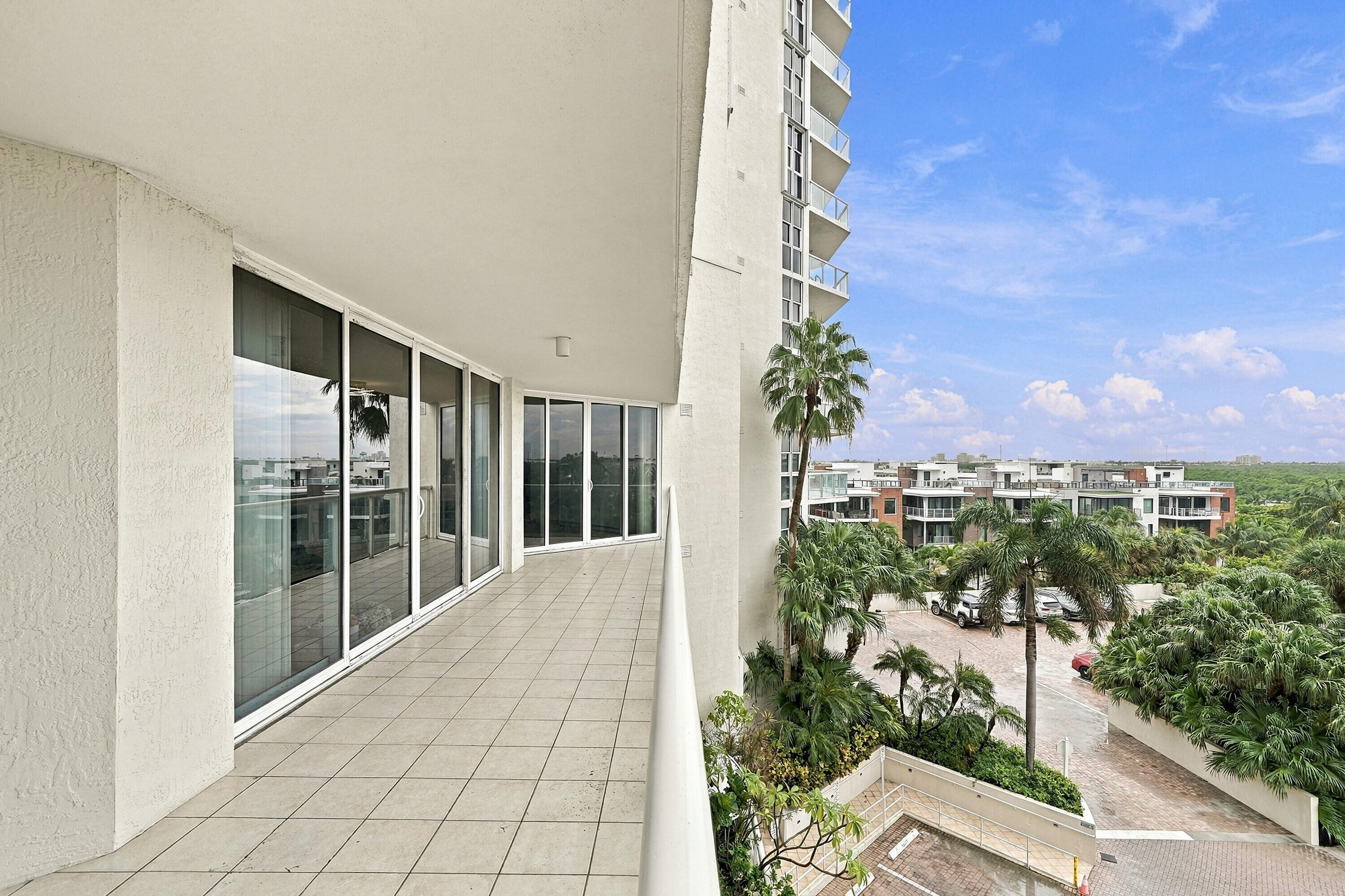 6001 N Ocean Dr #503 Hollywood, FL 33019