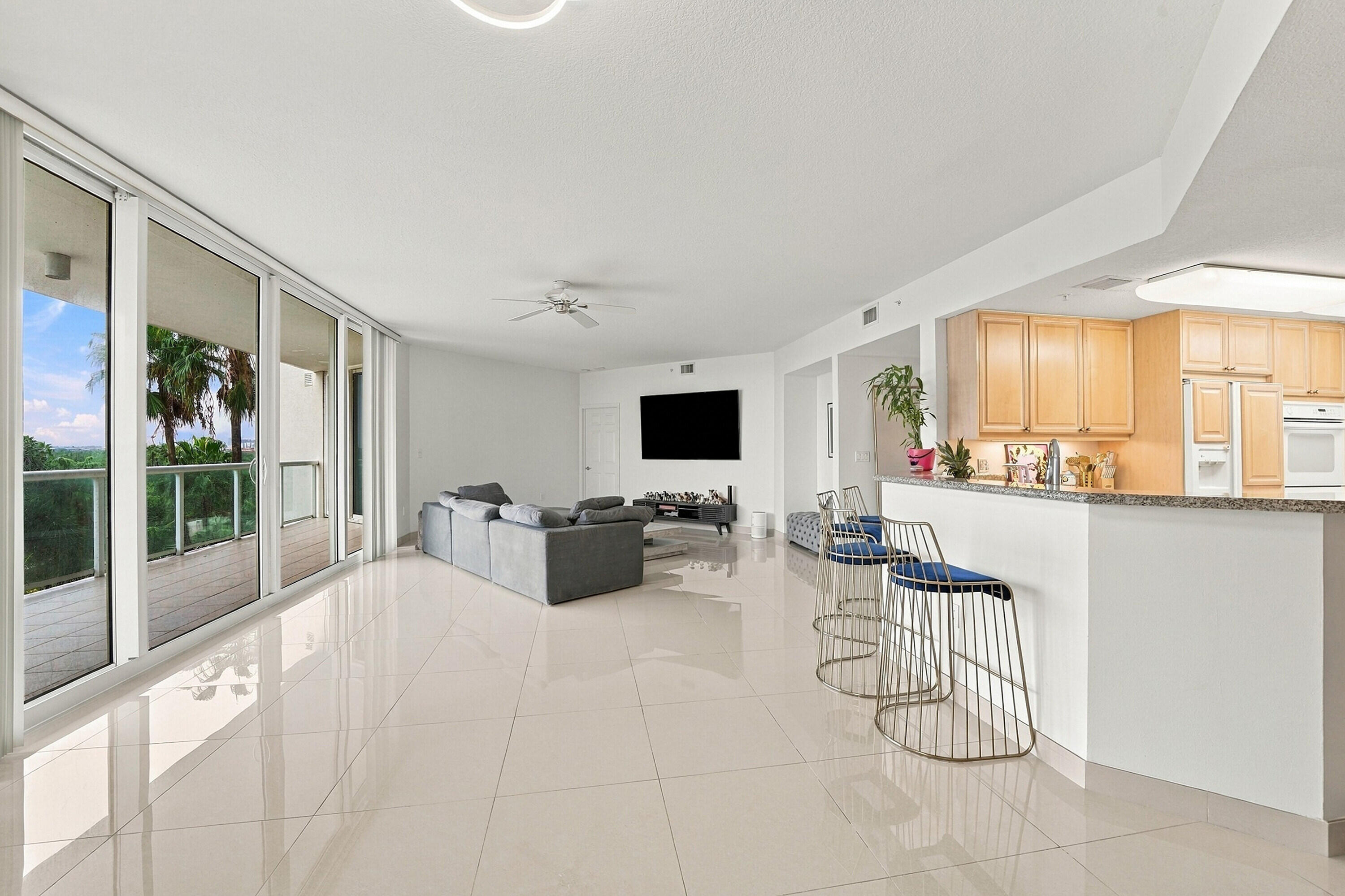 6001 N Ocean Dr #503 Hollywood, FL 33019