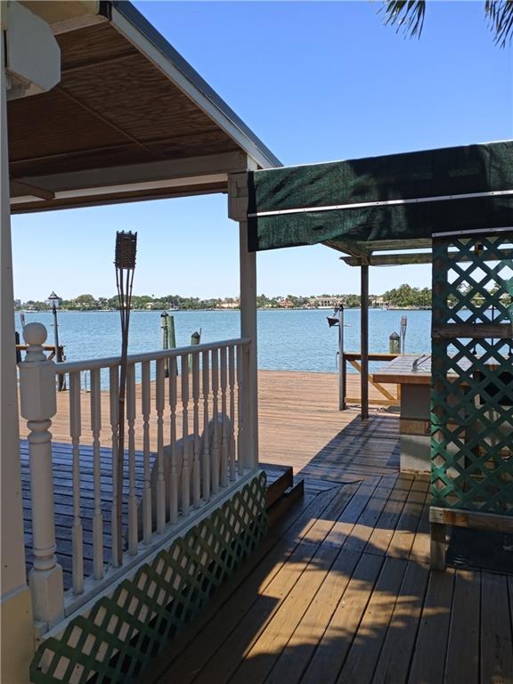 965 Stillwater Dr Miami Beach, FL 33141