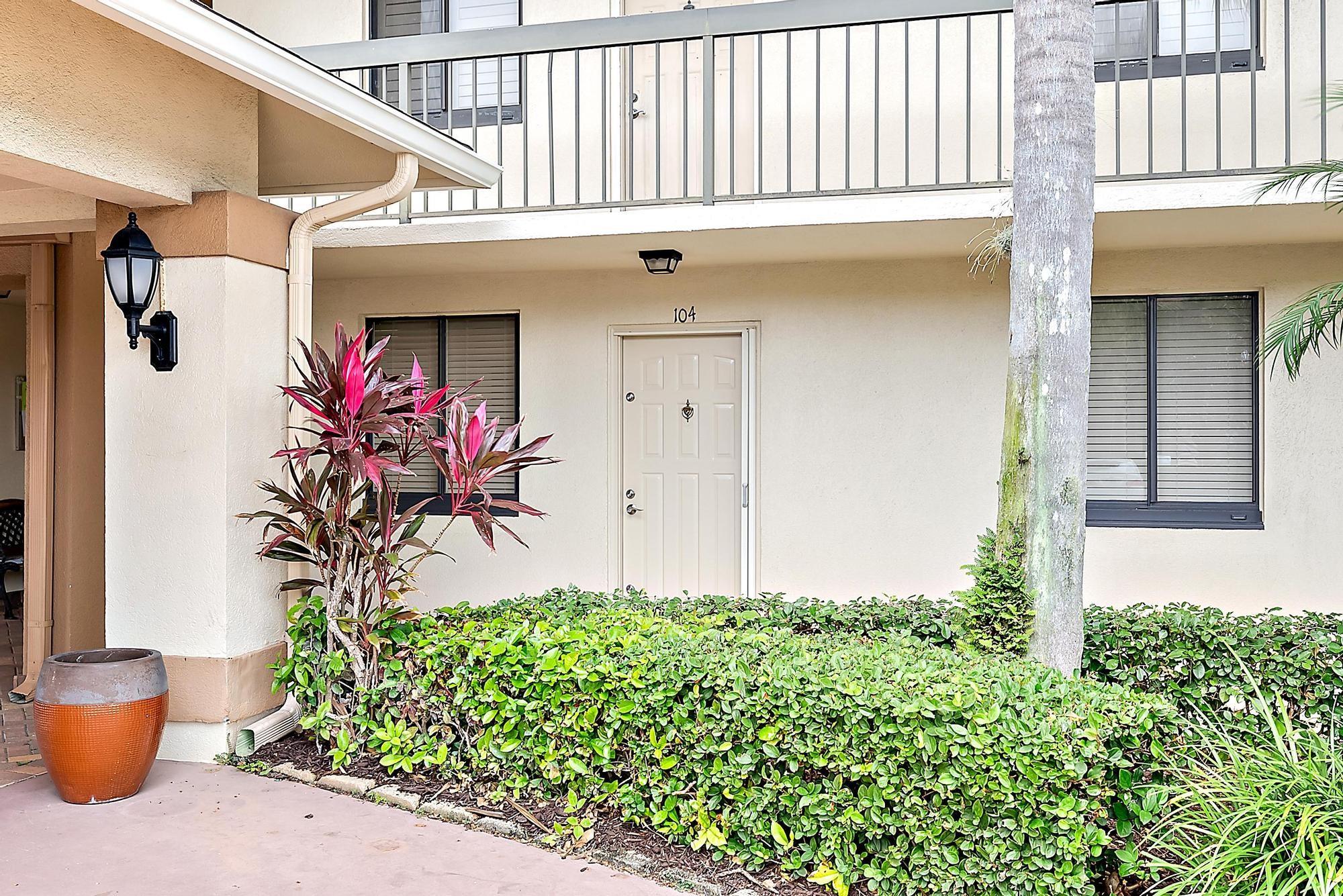 2501 Marina Isle Way #104 Jupiter, FL 33477