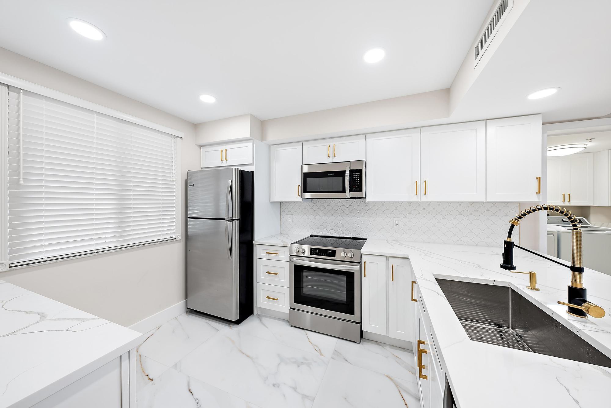 2501 Marina Isle Way #104 Jupiter, FL 33477