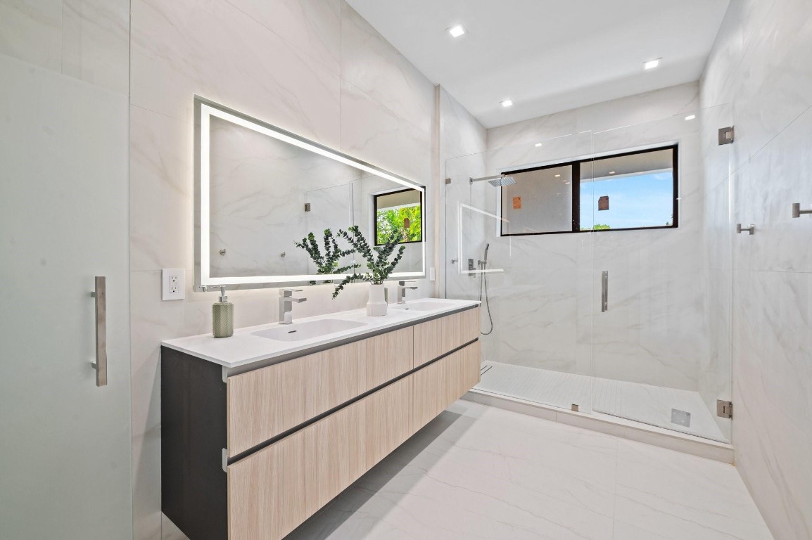 1404 5th Fort Lauderdale, FL 33301