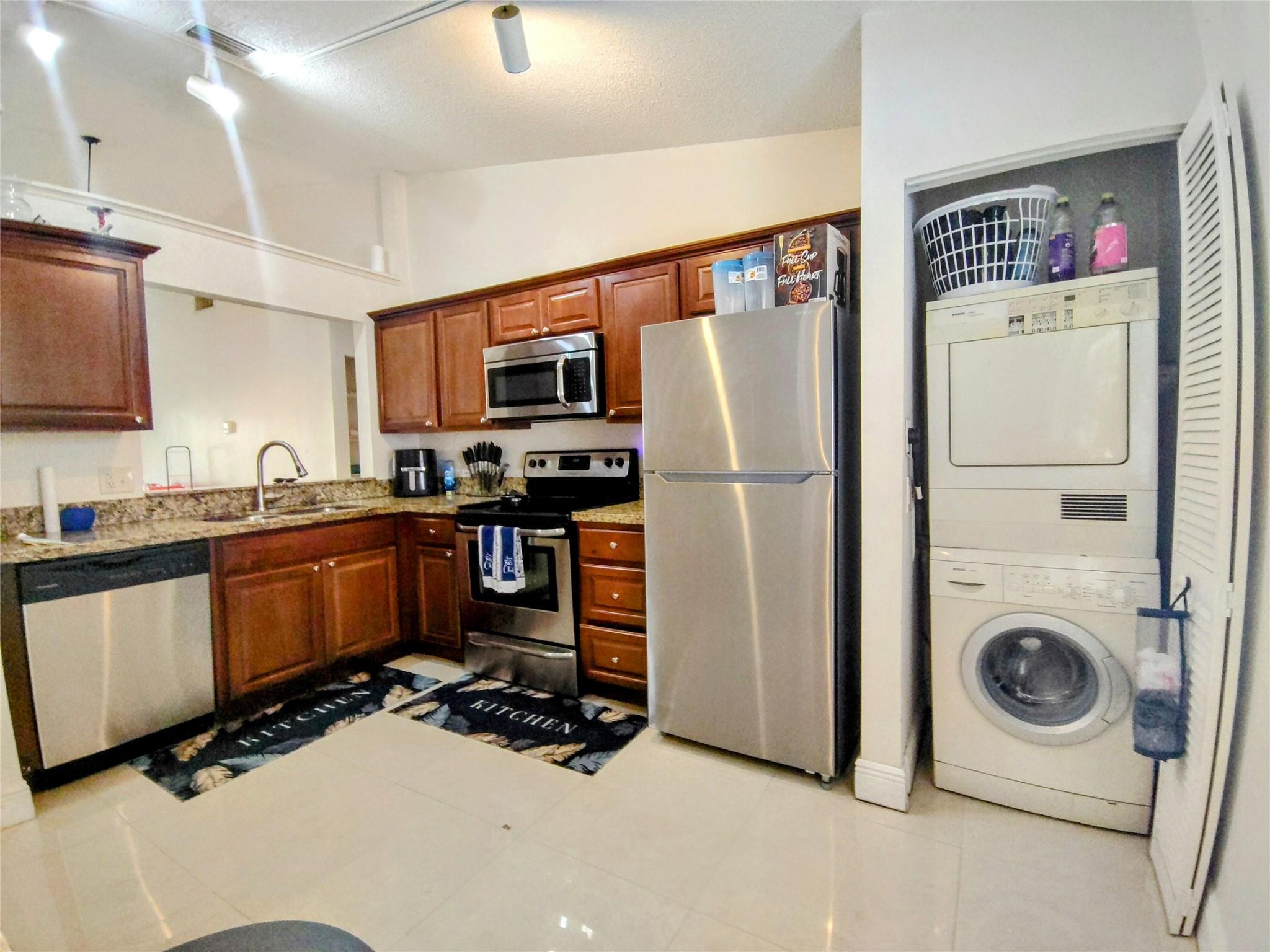 2481 NW 56th Ave #8-16