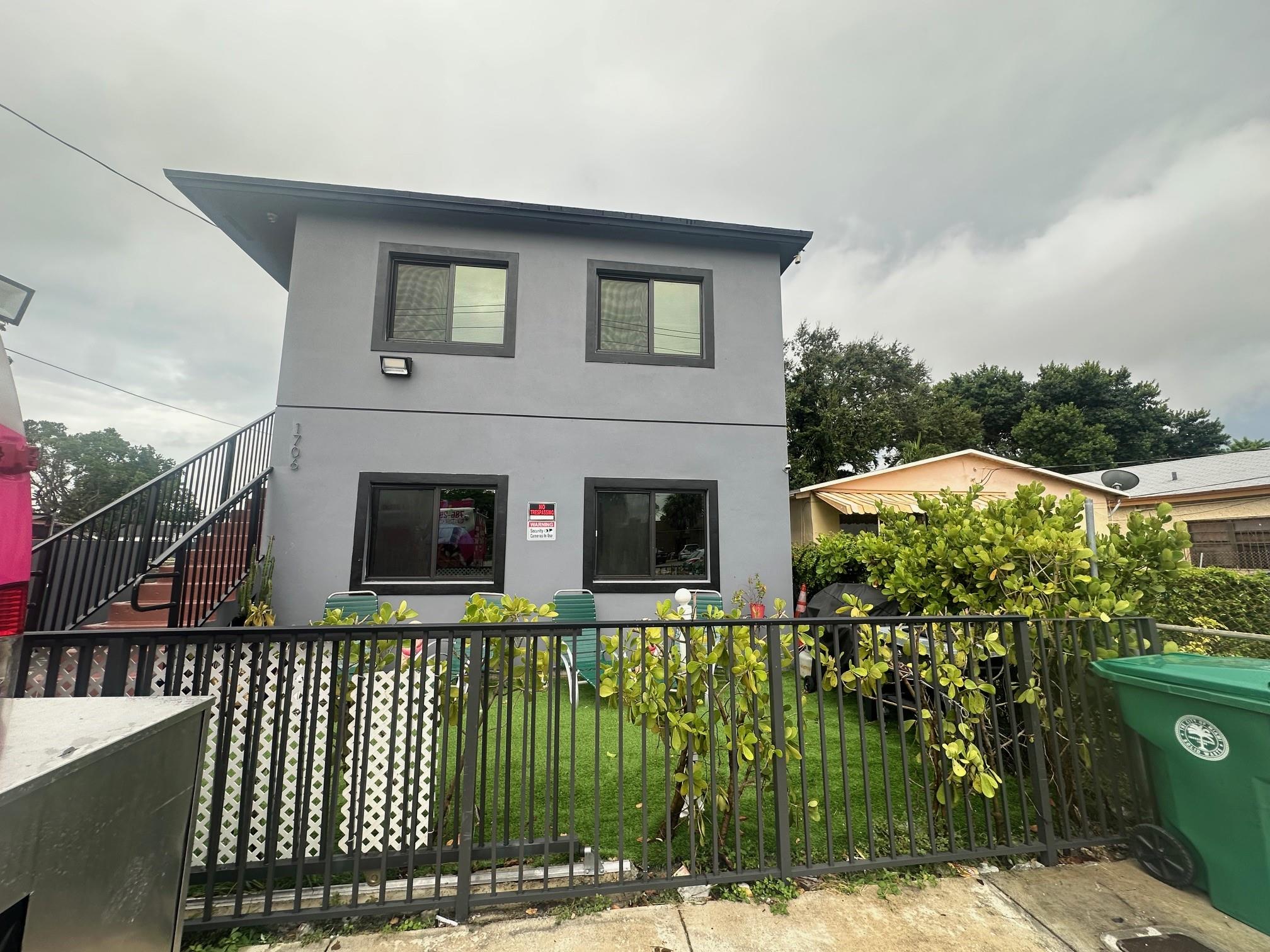 1704 NW 69th Ter #1704