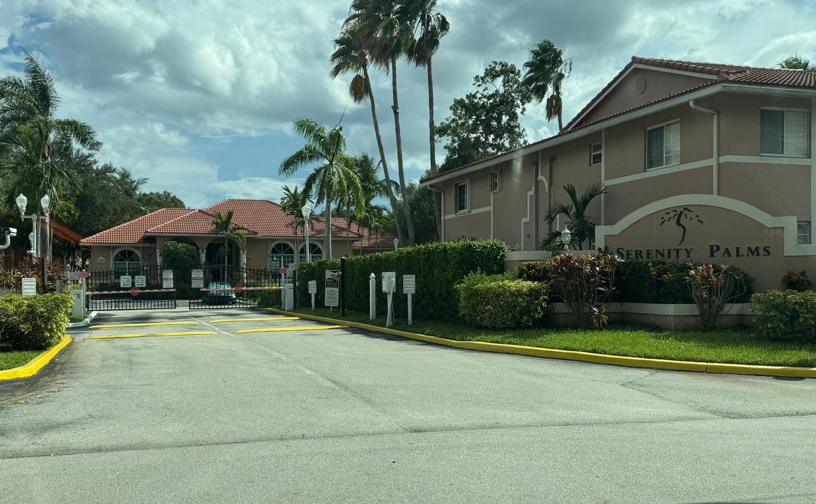 3221 Sabal Palm Mnr #105