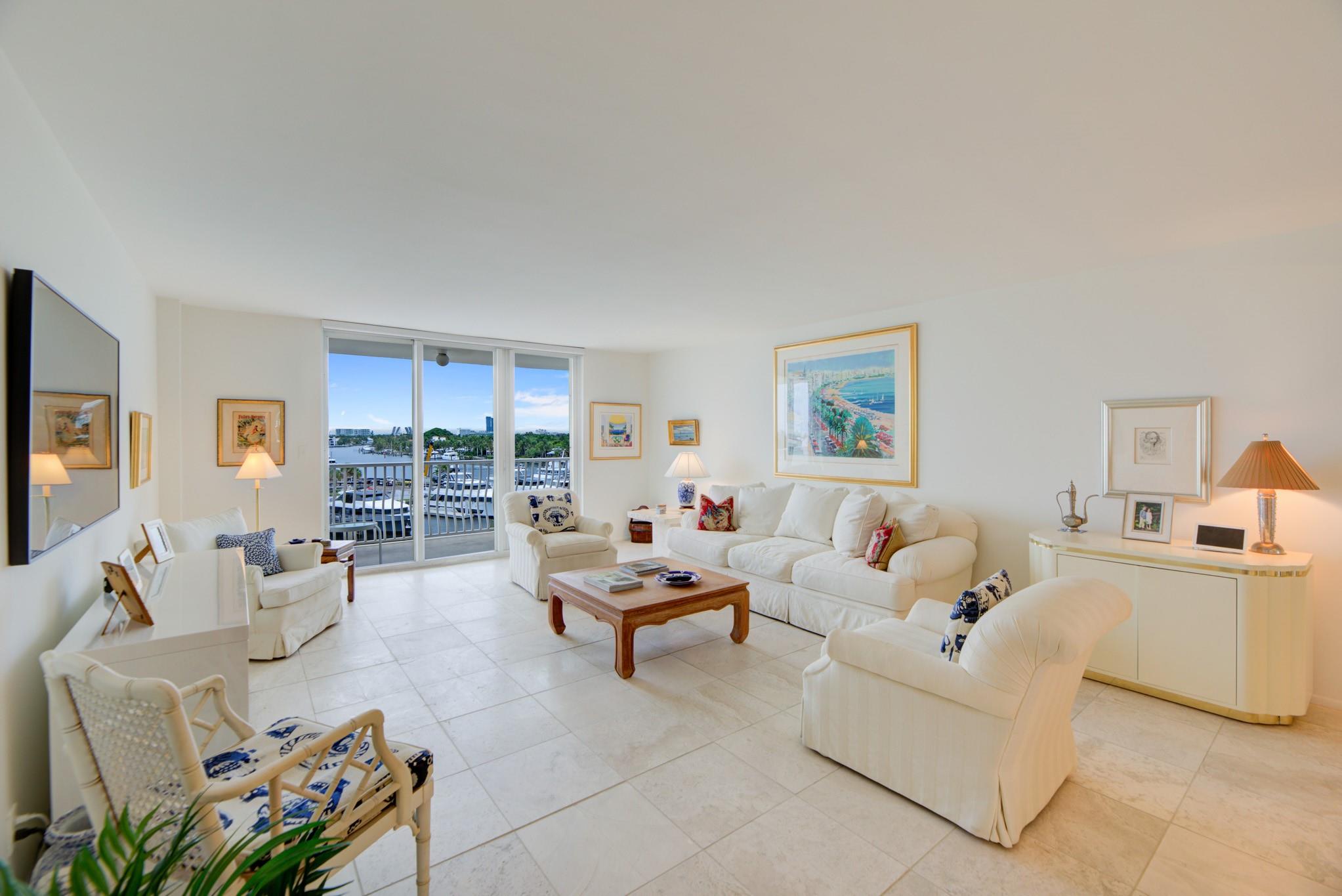 1 Las Olas Cir #512
