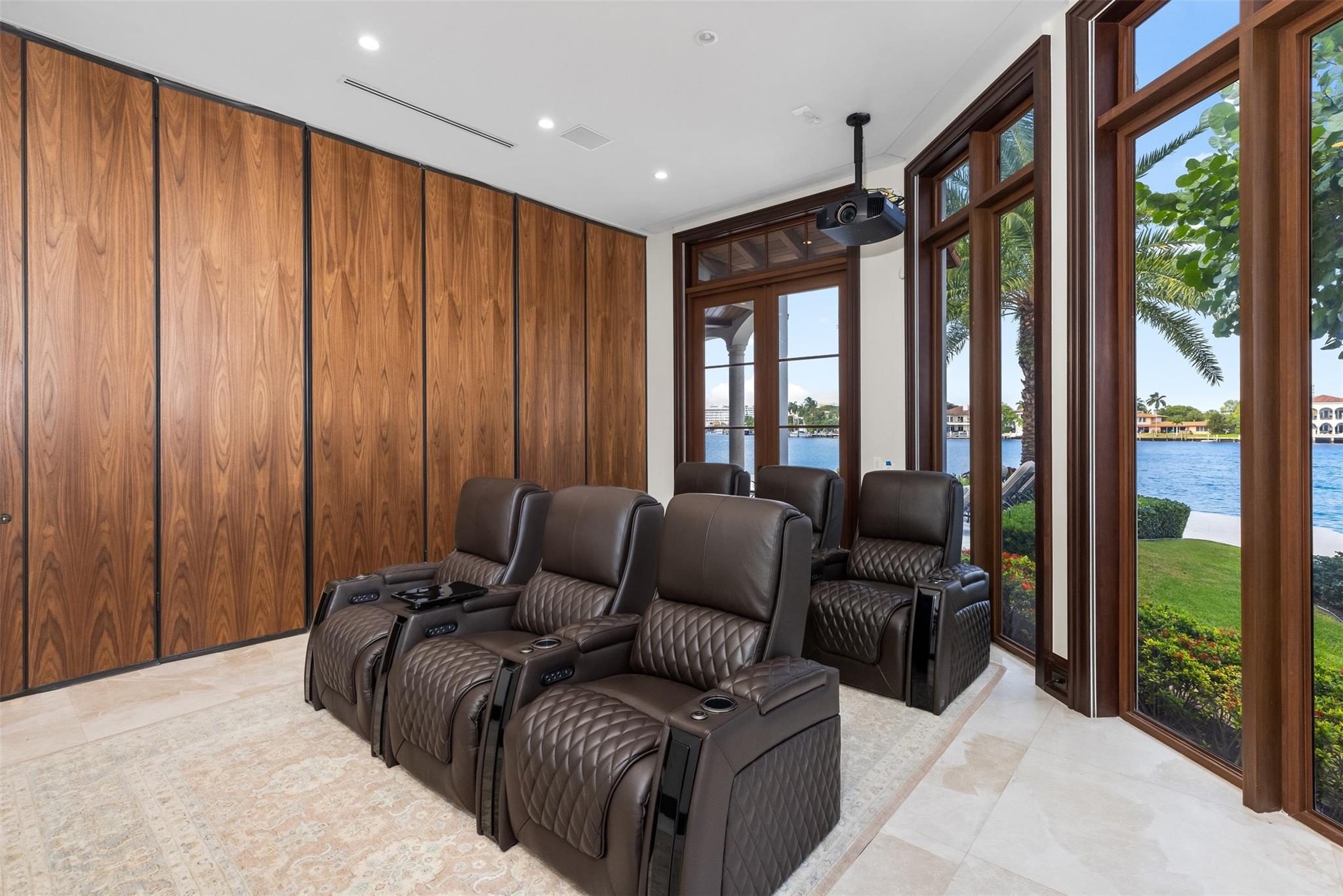 632 2nd Key Dr Fort Lauderdale, FL 33304