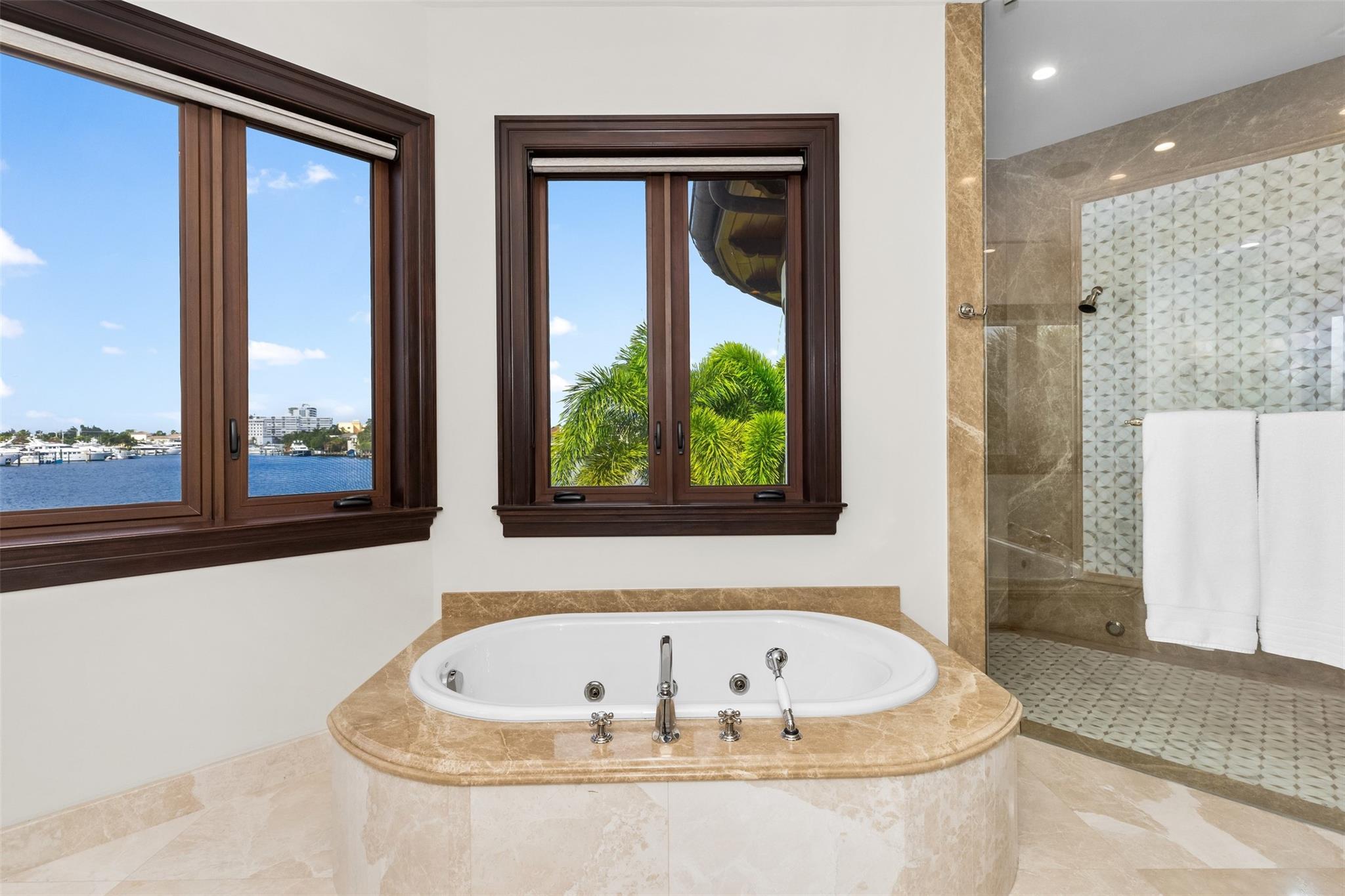 632 2nd Key Dr Fort Lauderdale, FL 33304